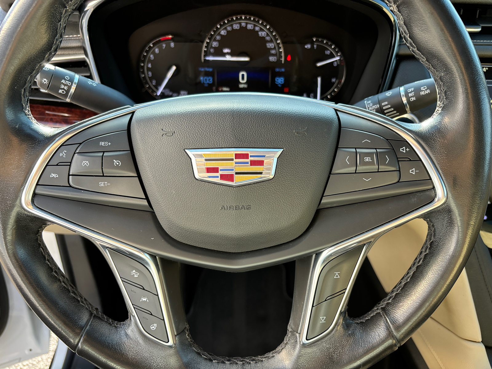 2018 Cadillac XT5 Luxury AWD 16