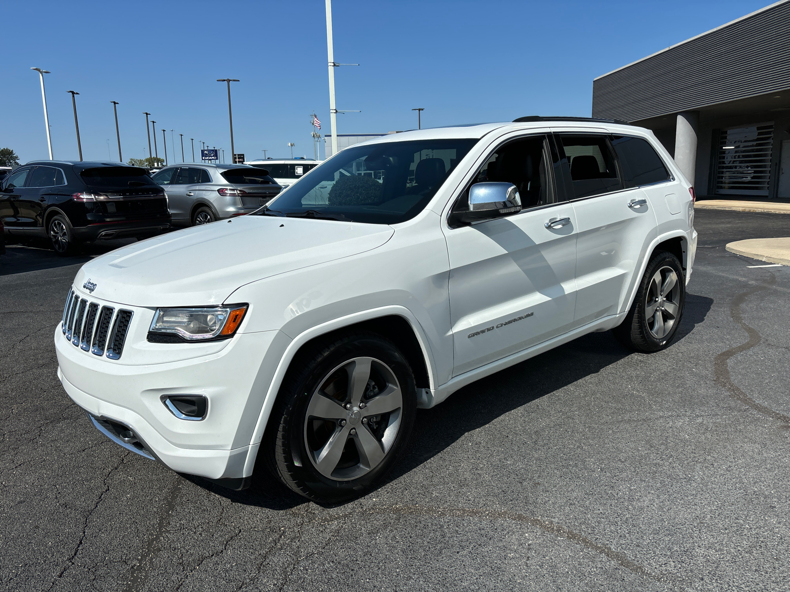 2015 Jeep Grand Cherokee Overland 3