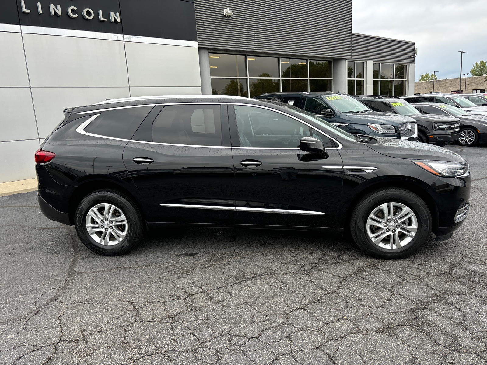 2021 Buick Enclave Essence 8