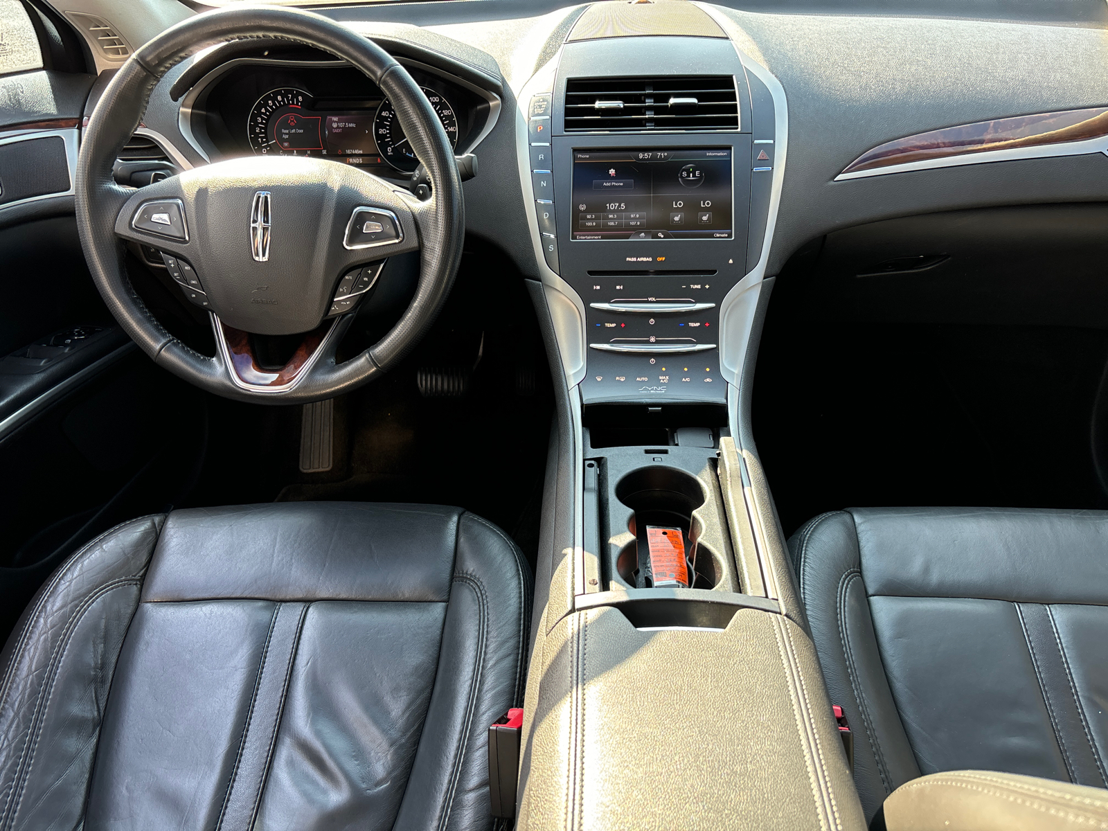 2014 Lincoln MKZ  27