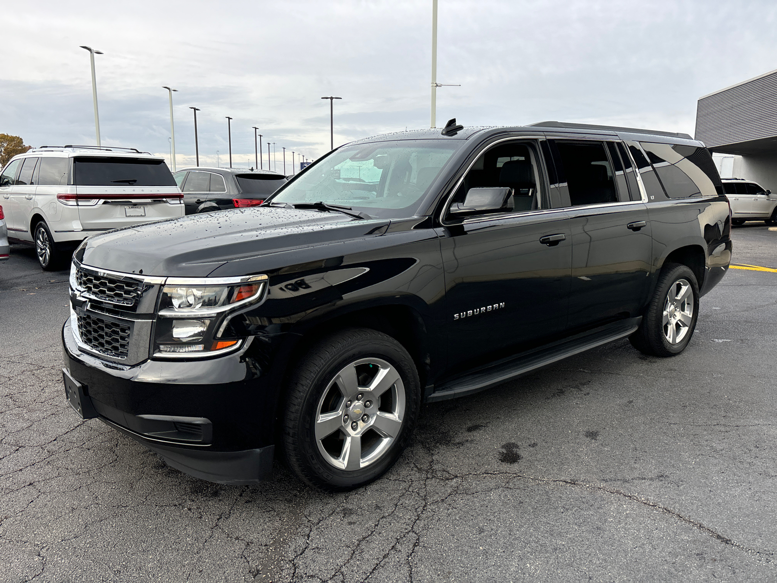 2017 Chevrolet Suburban LT 3