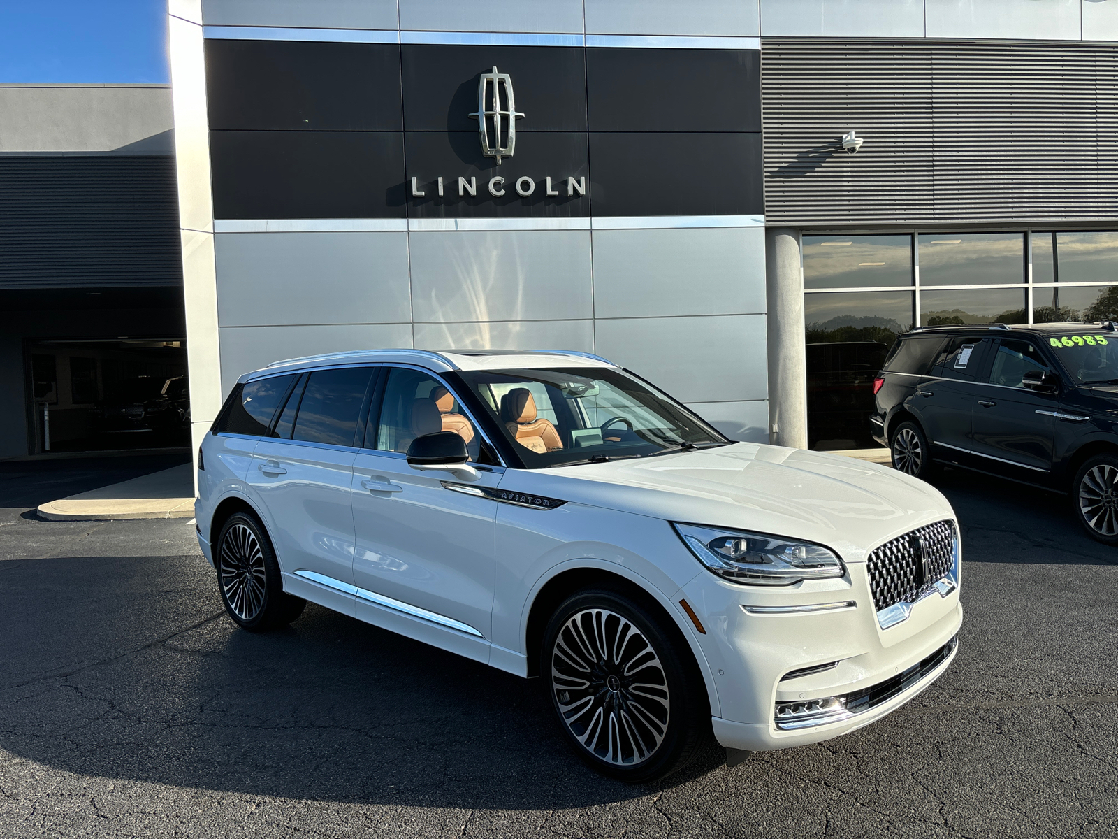 2023 Lincoln Aviator Black Label 1