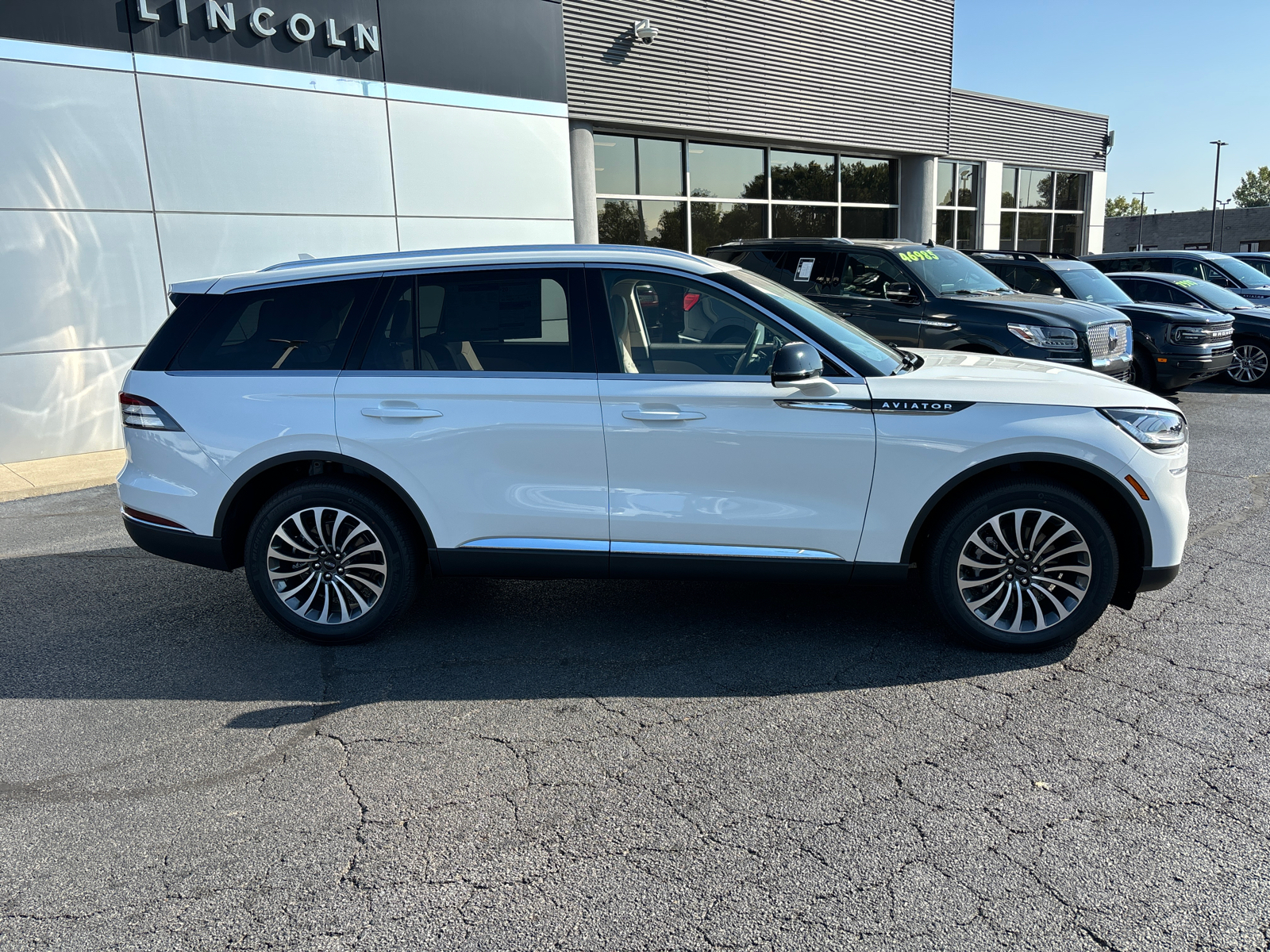 2024 Lincoln Aviator Premiere 8