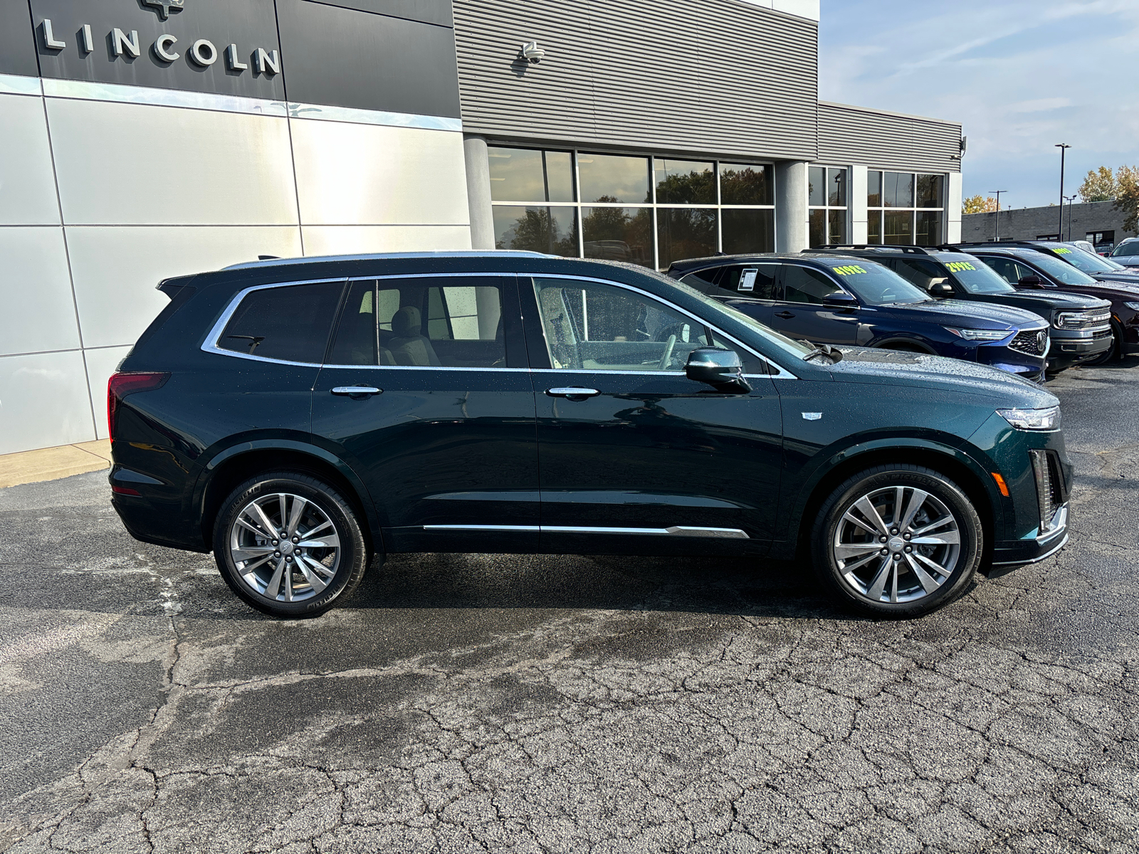 2024 Cadillac XT6 AWD Premium Luxury 8