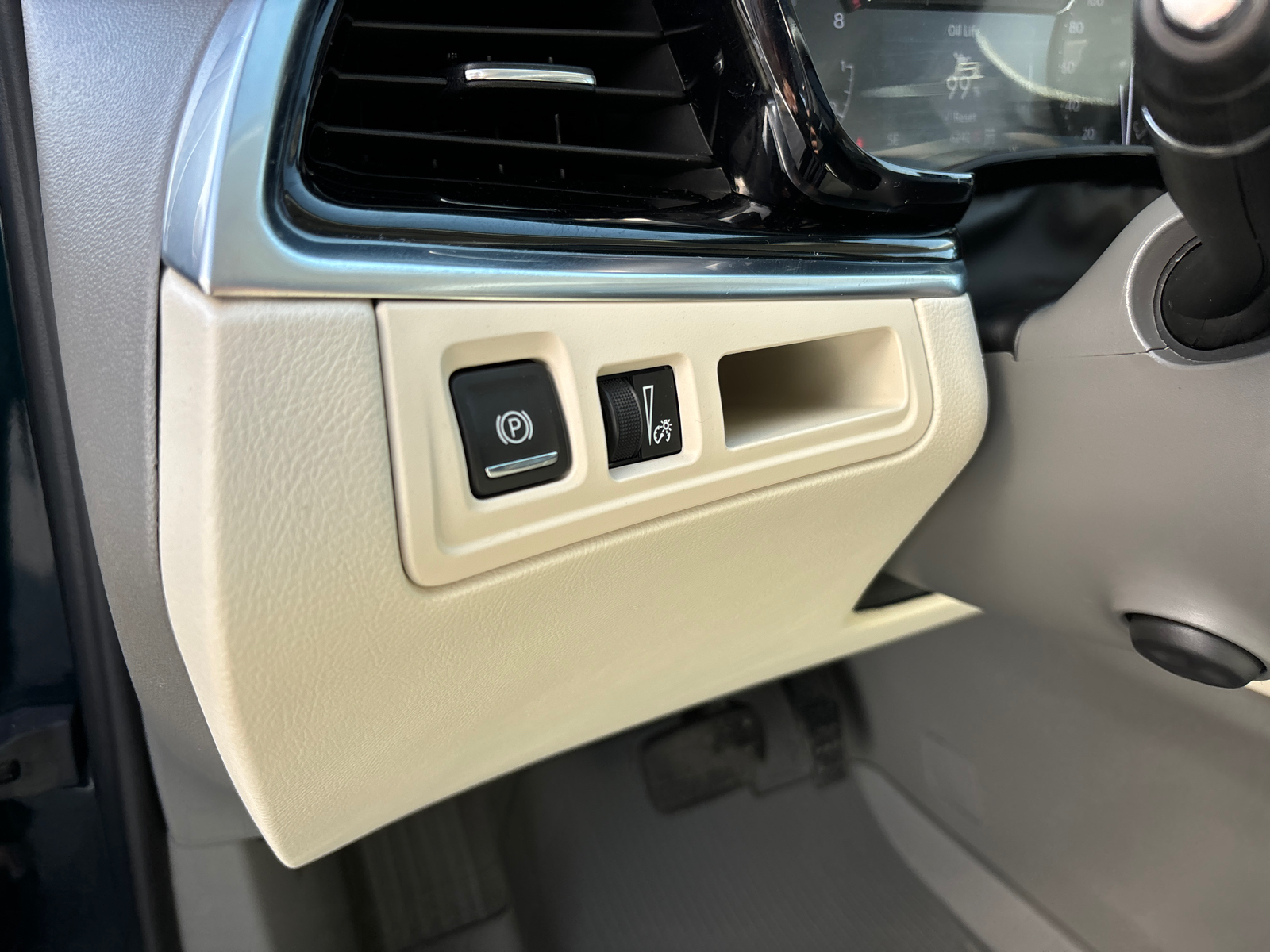 2024 Cadillac XT6 AWD Premium Luxury 14