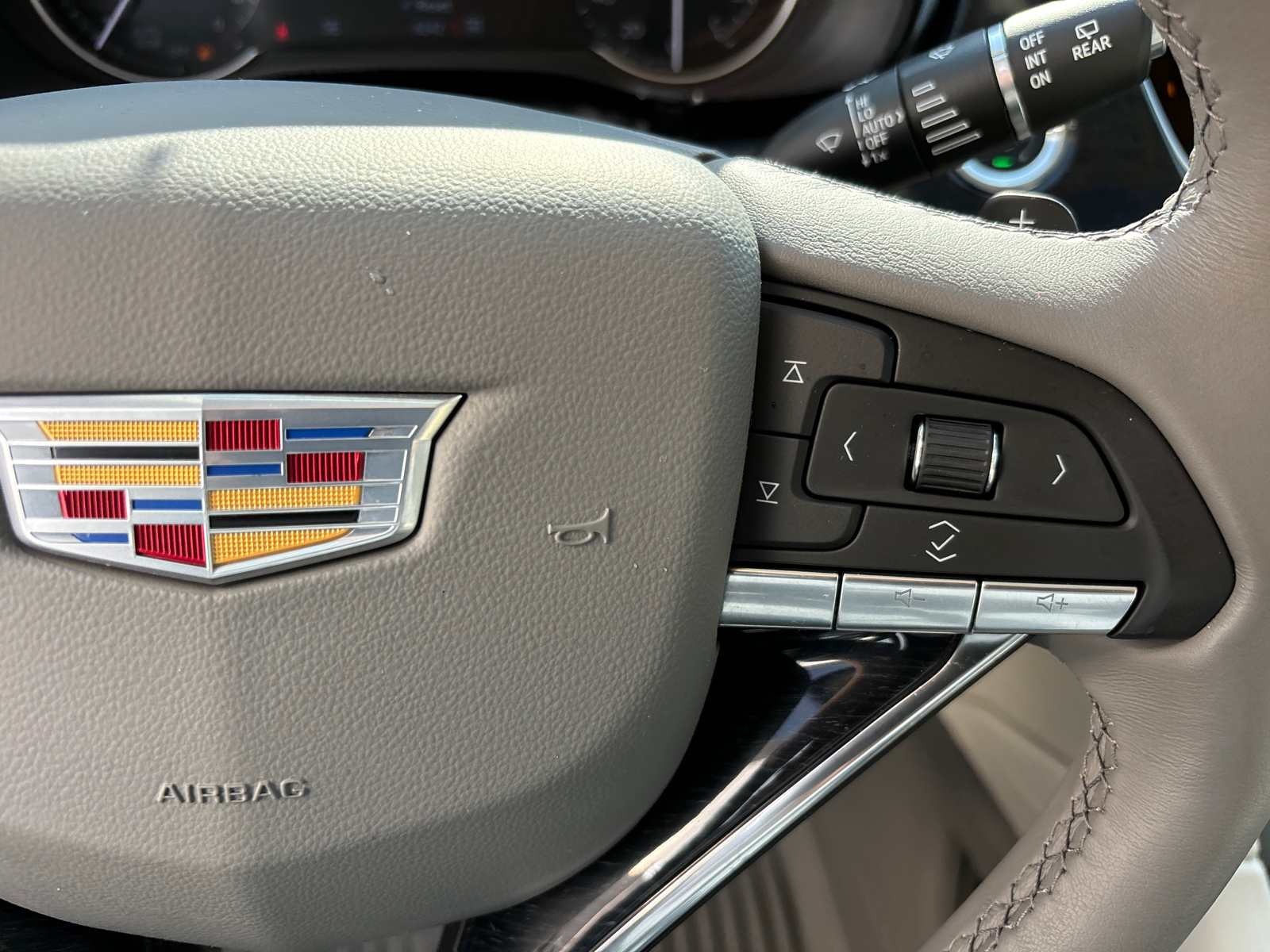 2024 Cadillac XT6 AWD Premium Luxury 18