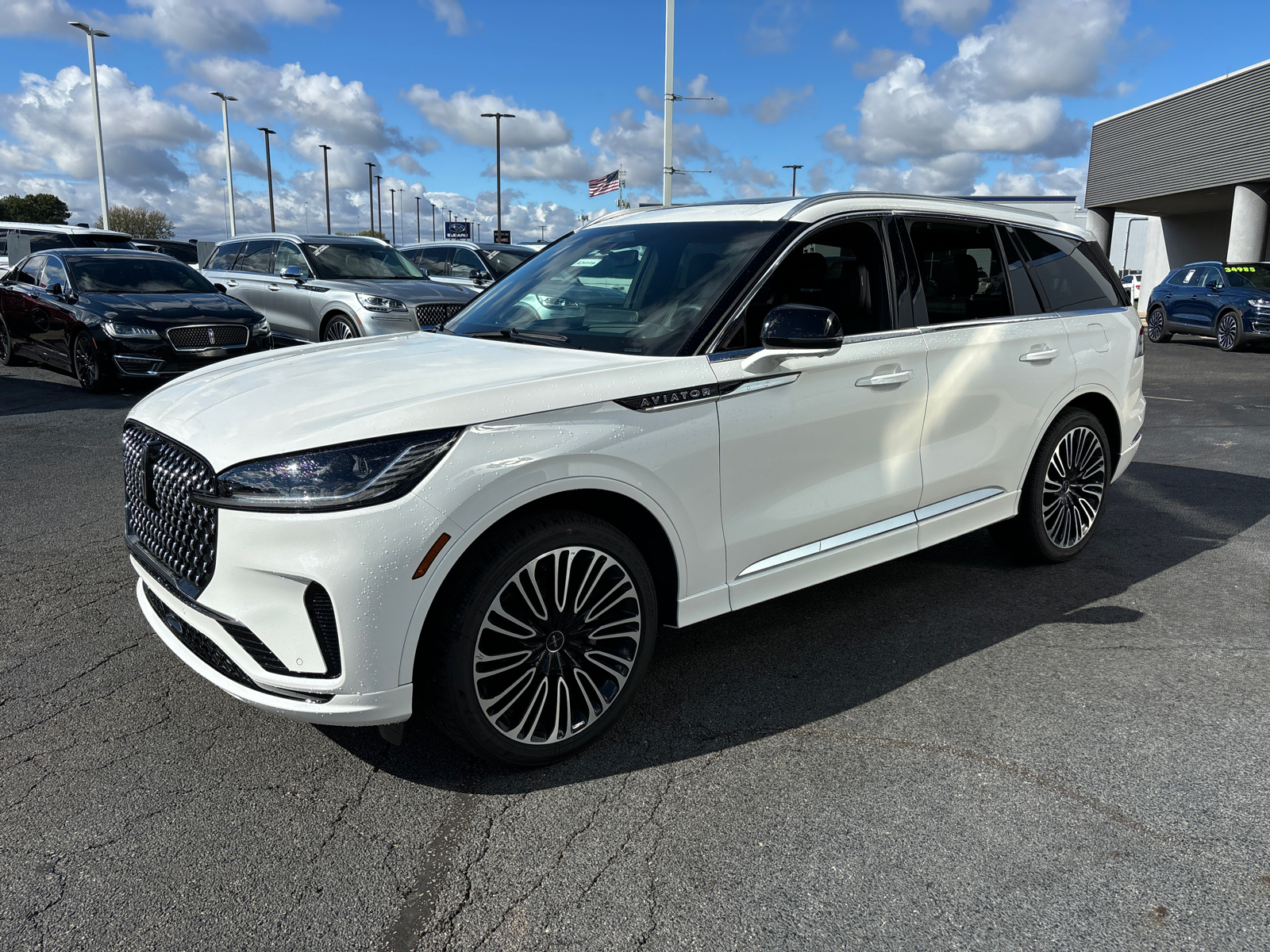 2025 Lincoln Aviator Black Label 3