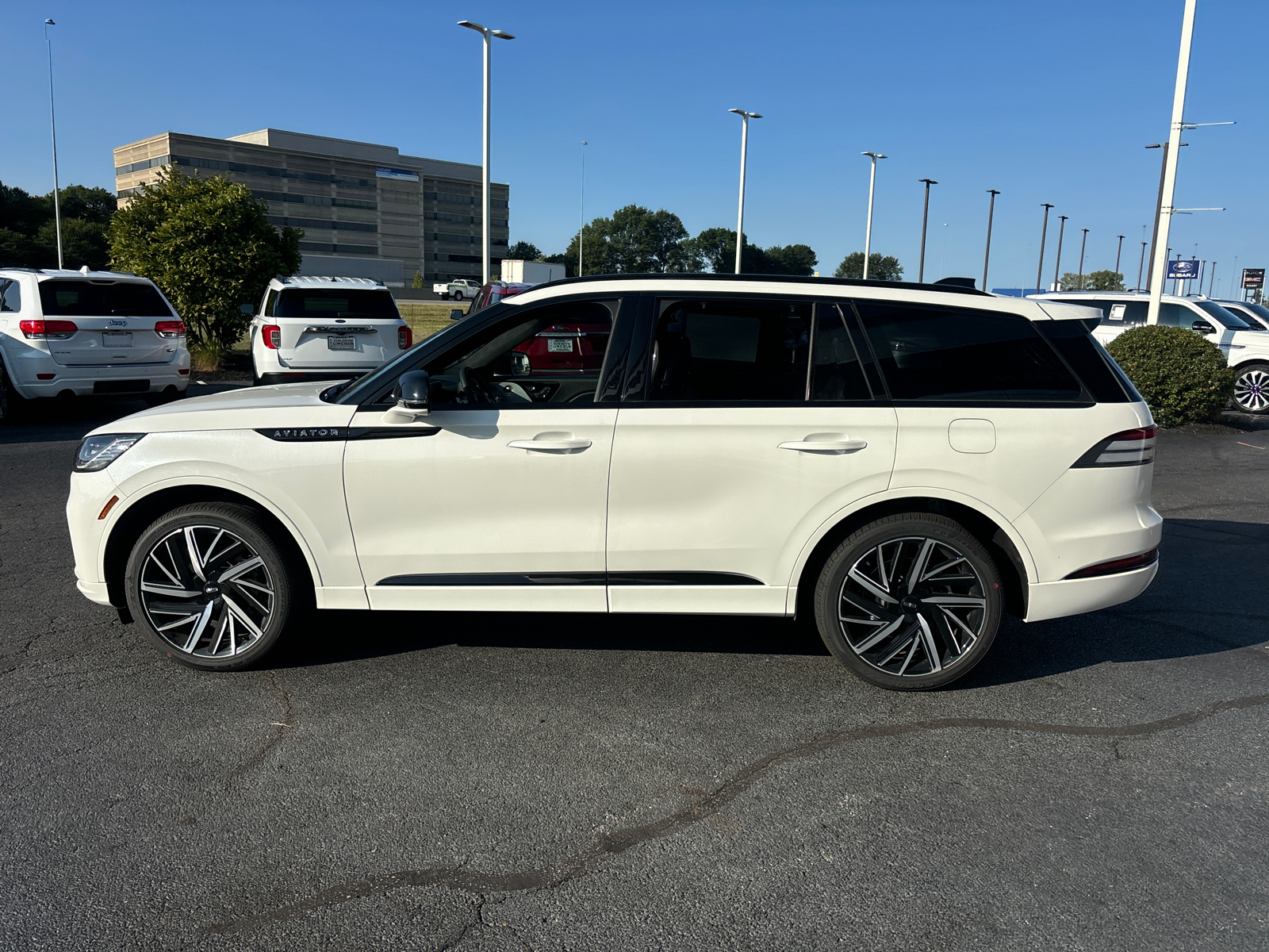 2025 Lincoln Aviator Black Label 4