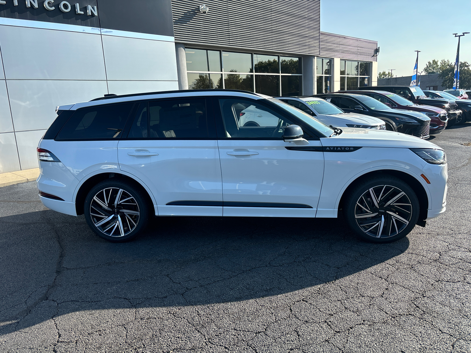 2025 Lincoln Aviator Black Label 8