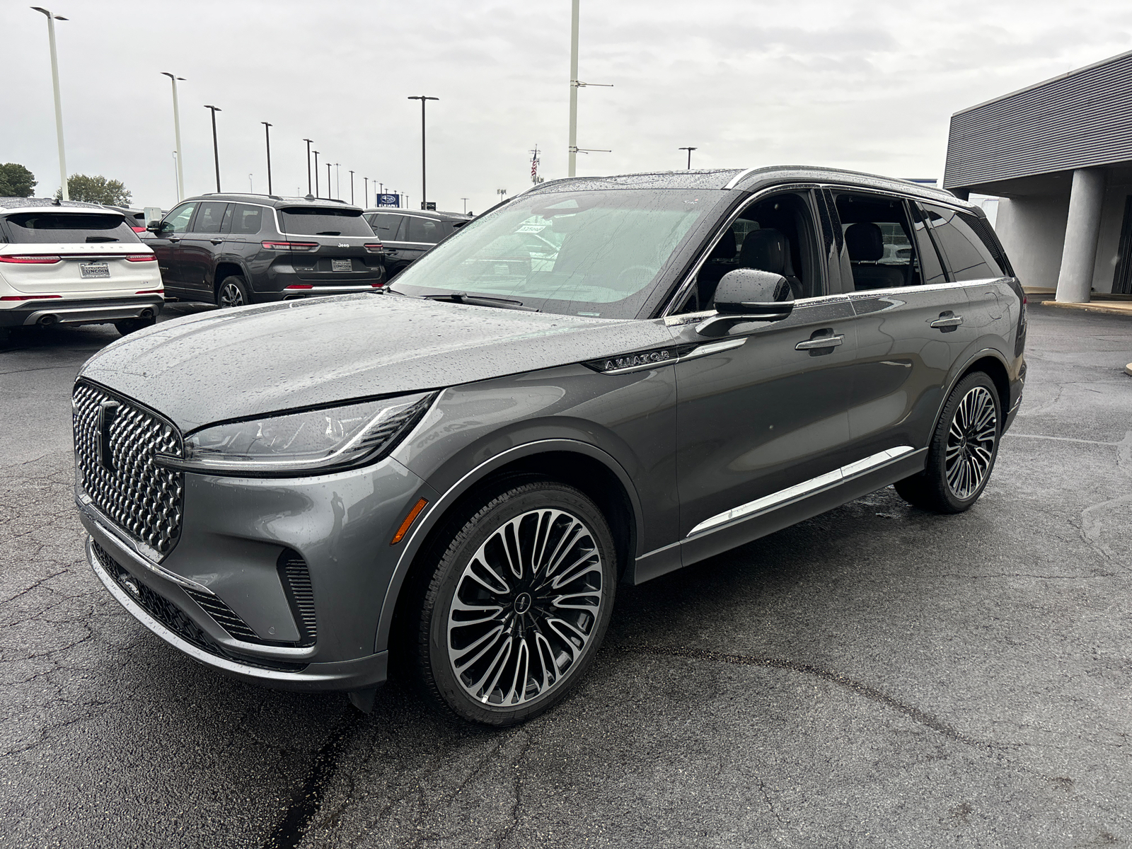 2025 Lincoln Aviator Black Label 3