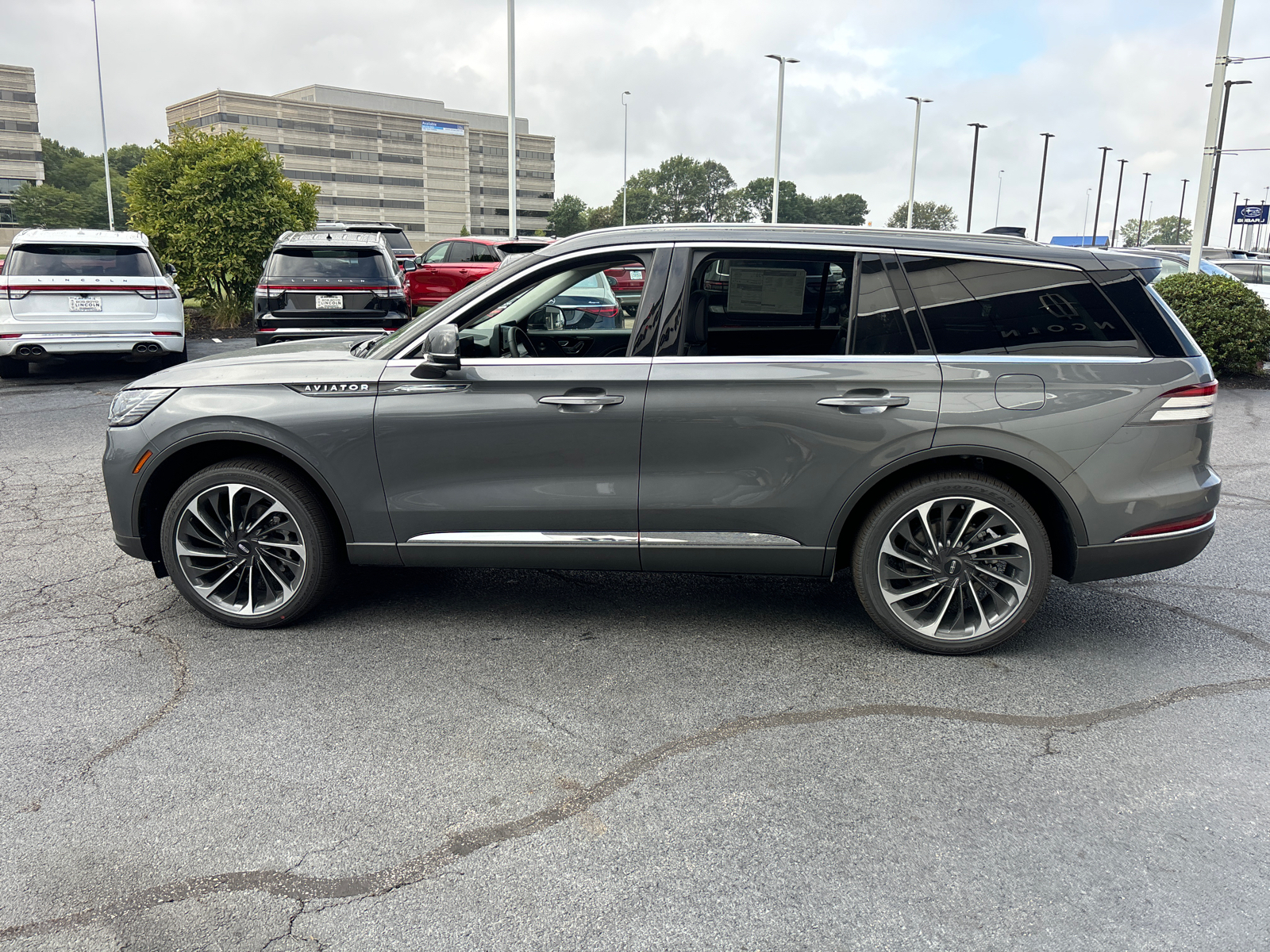 2025 Lincoln Aviator Reserve 4