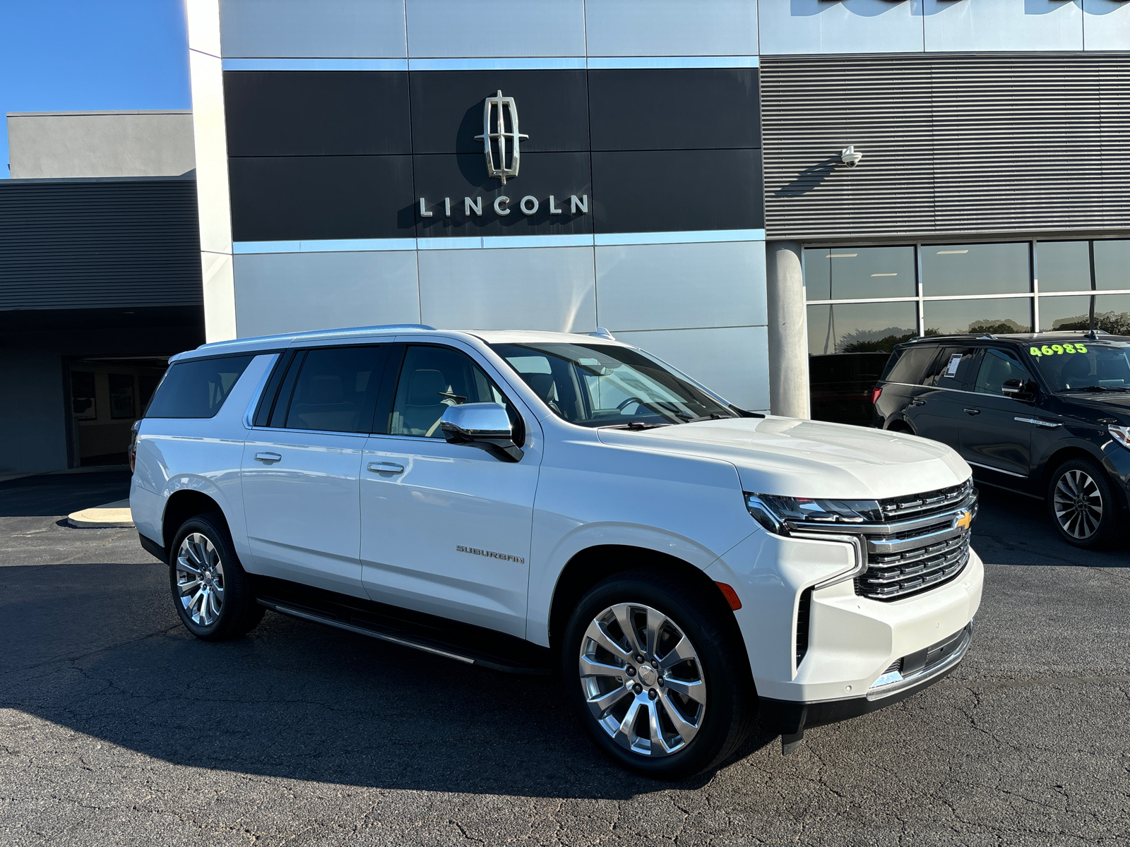 2021 Chevrolet Suburban Premier 1