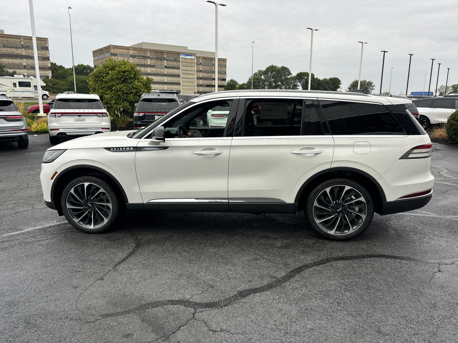 2025 Lincoln Aviator Reserve 4