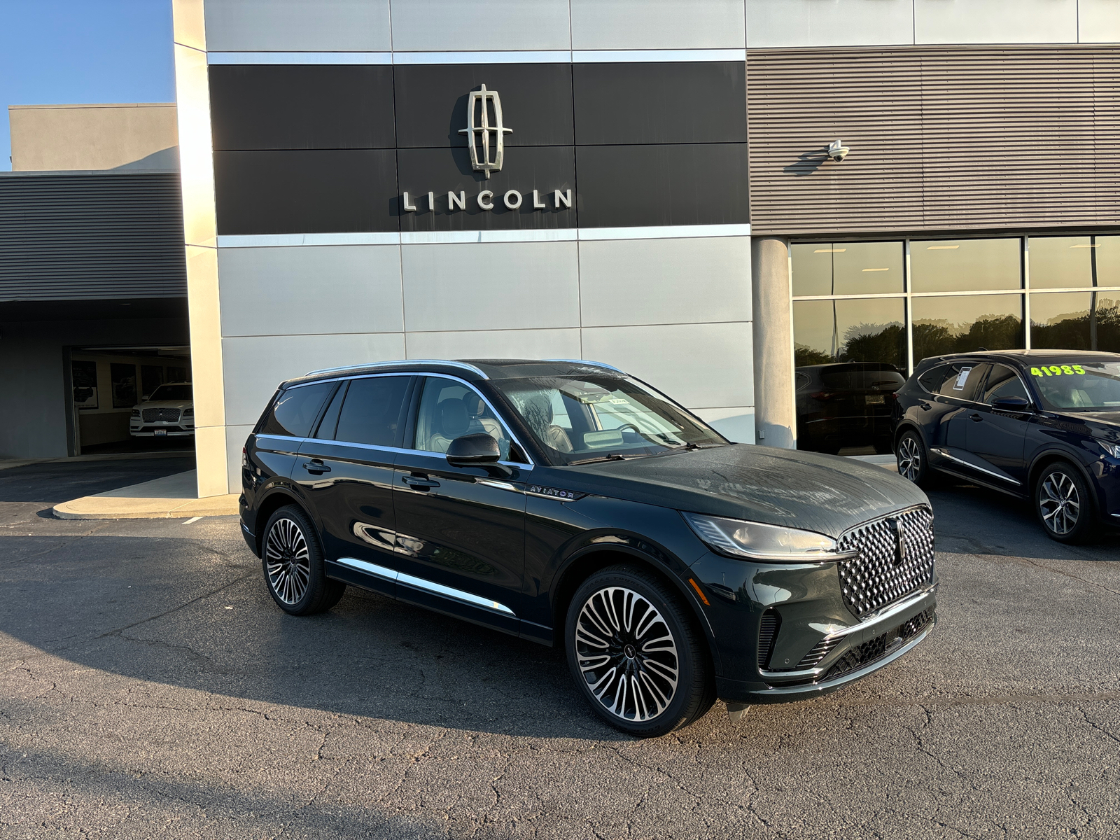 2025 Lincoln Aviator Black Label 1