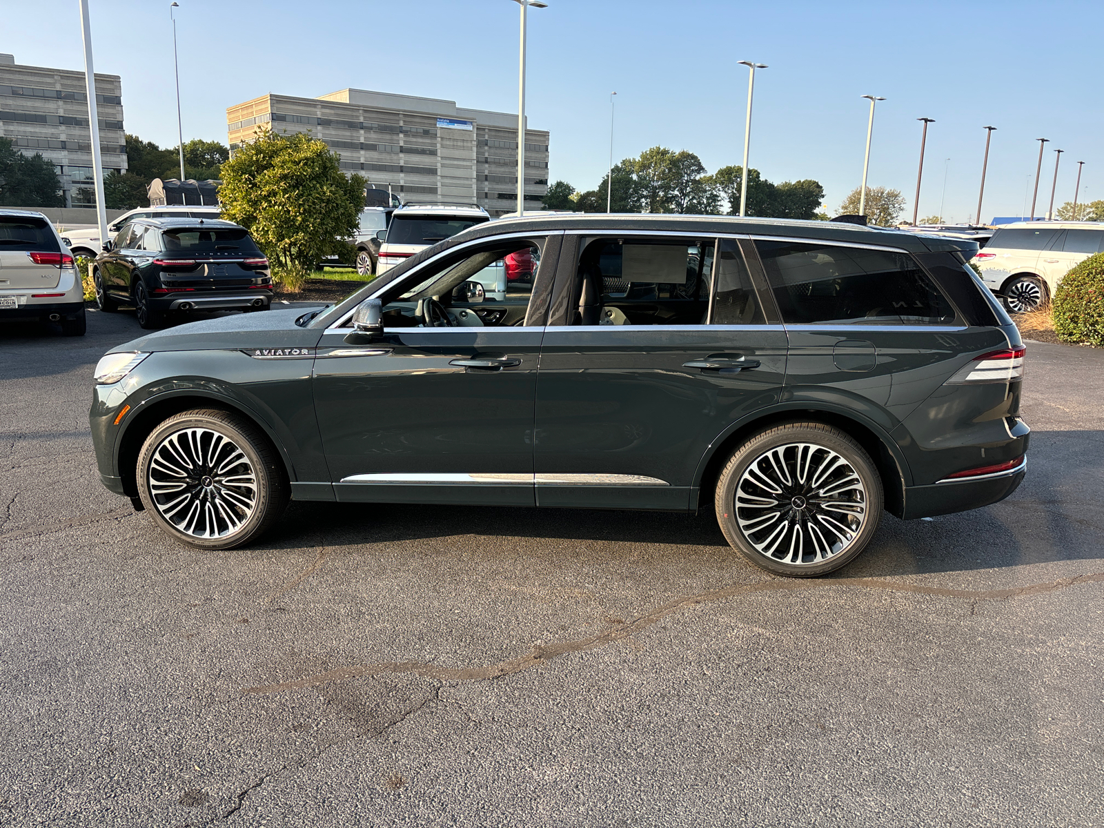 2025 Lincoln Aviator Black Label 4