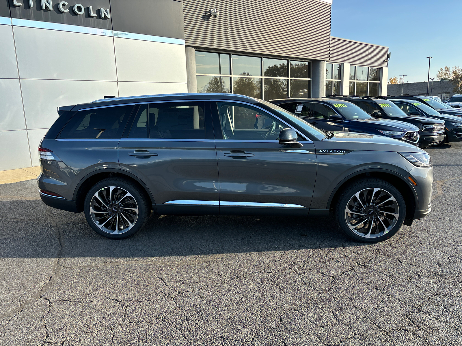 2025 Lincoln Aviator Reserve 8