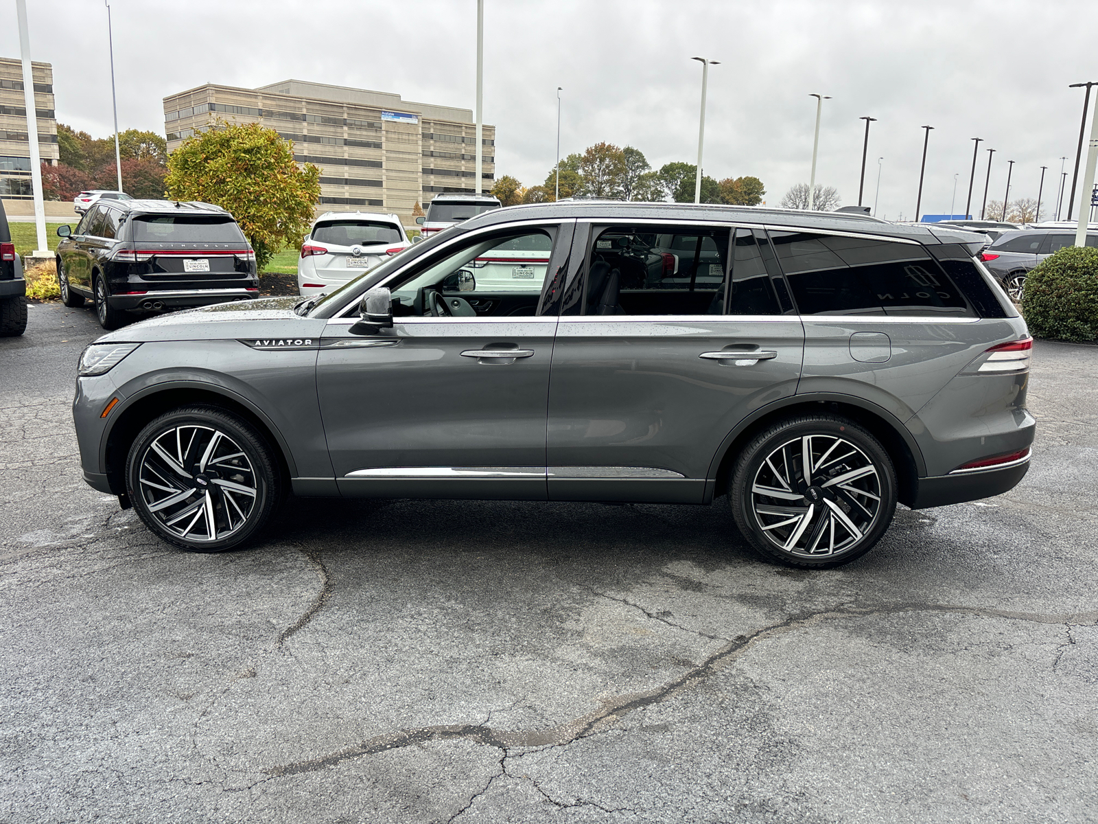 2025 Lincoln Aviator Reserve 4