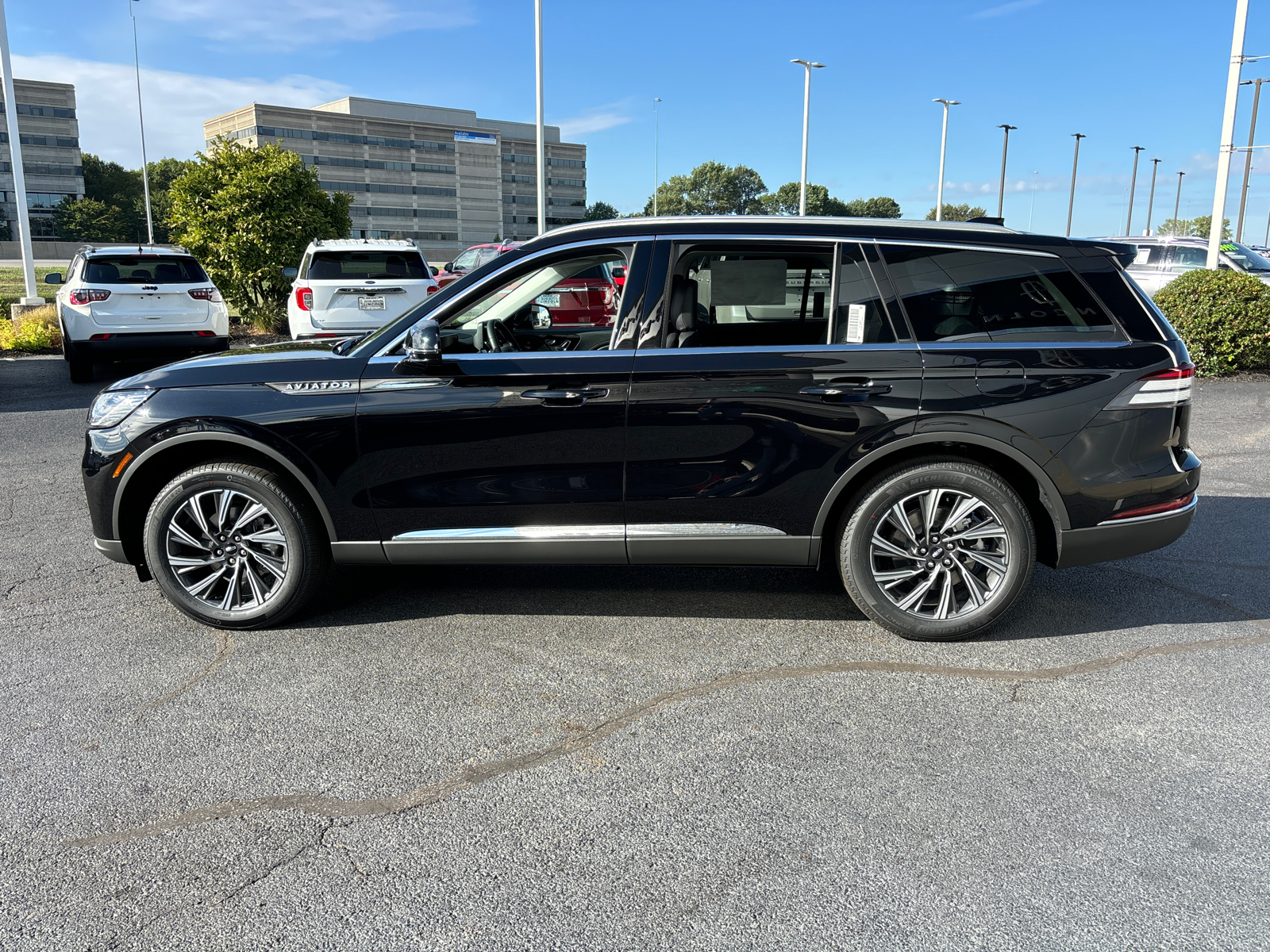 2025 Lincoln Aviator Premiere 4