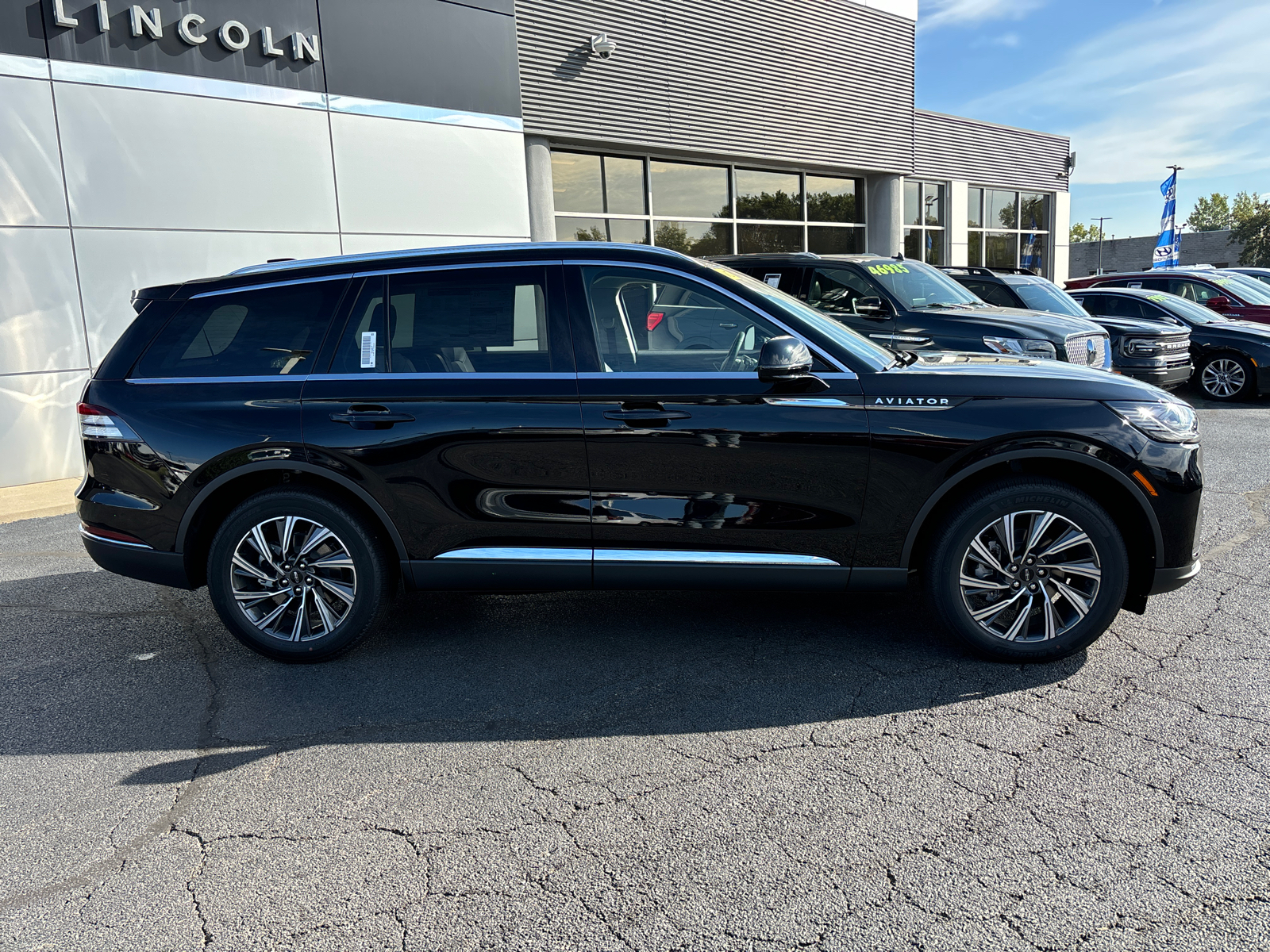 2025 Lincoln Aviator Premiere 8