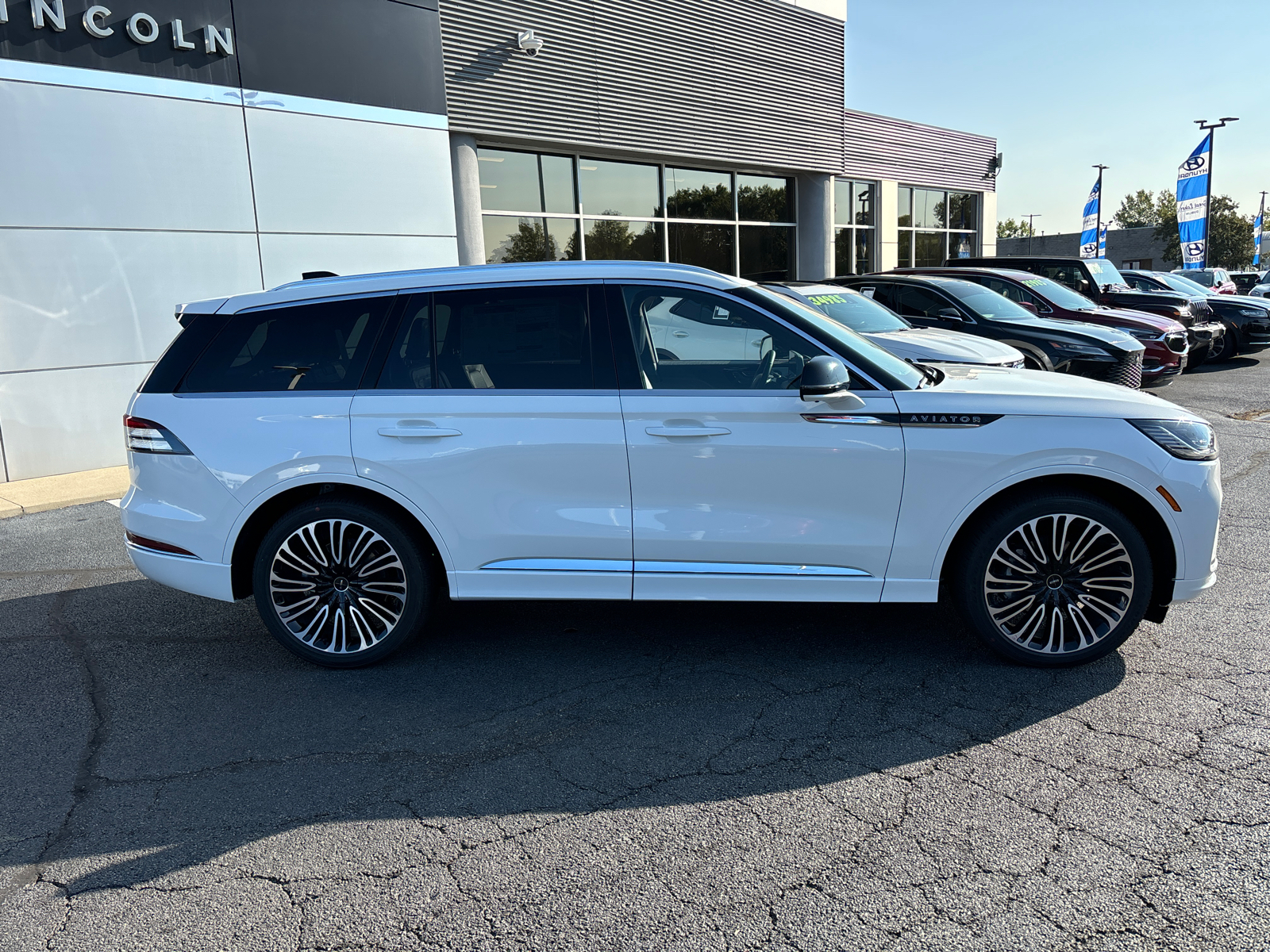 2025 Lincoln Aviator Black Label 8