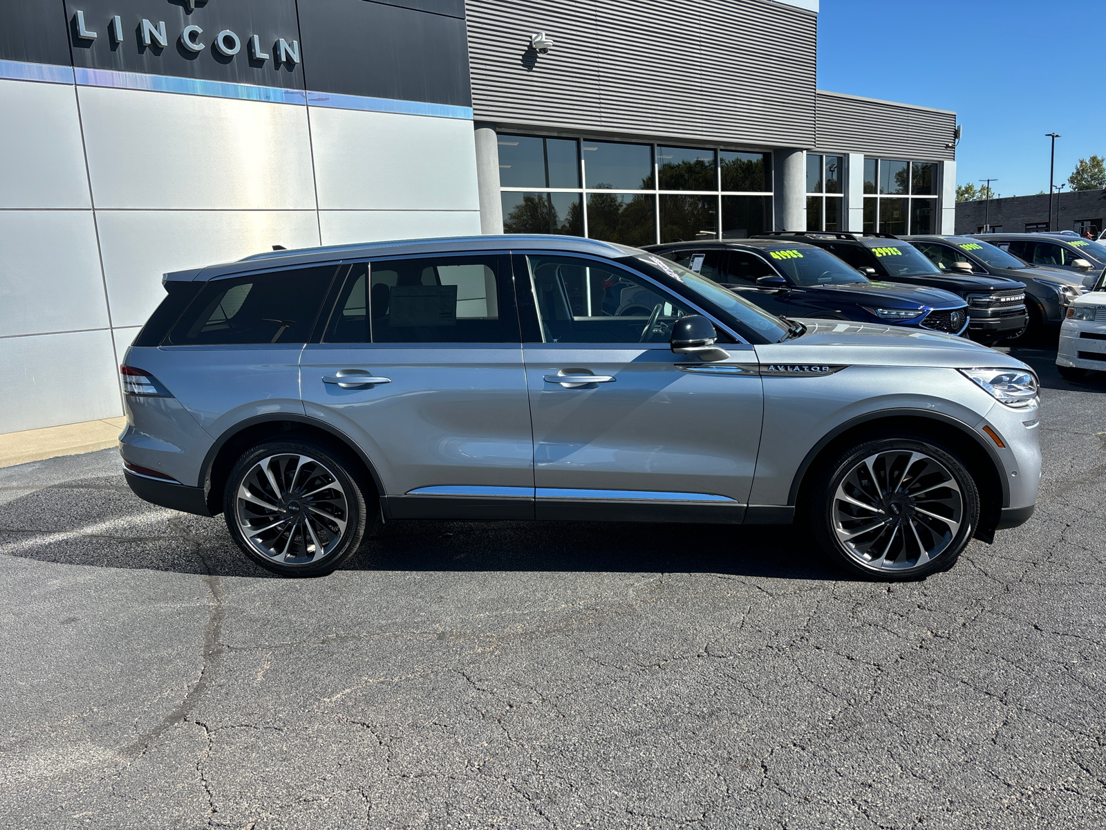 2023 Lincoln Aviator Reserve 8