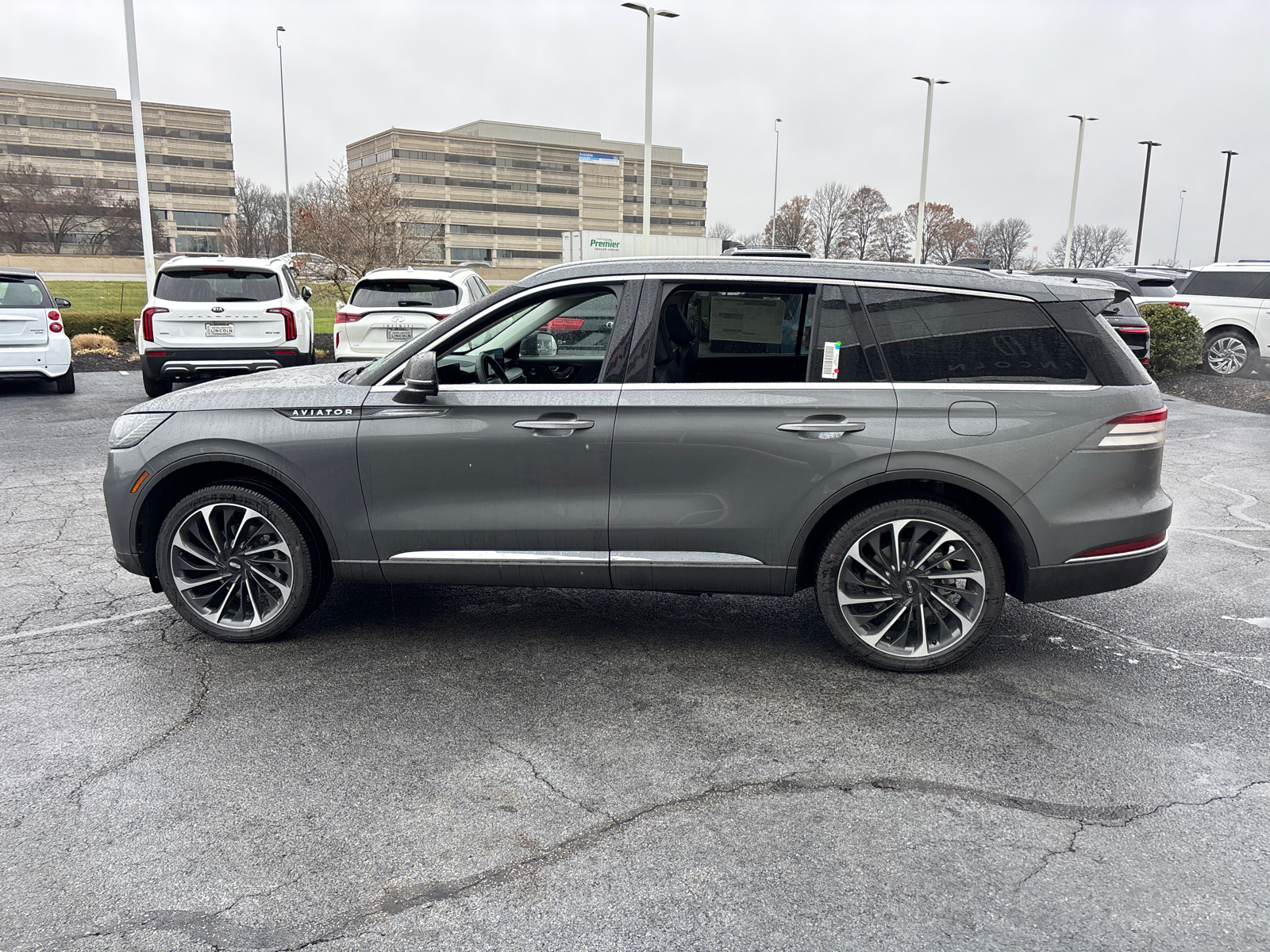 2025 Lincoln Aviator Reserve 4