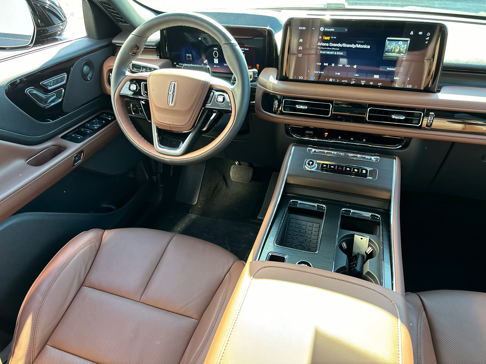 2025 Lincoln Aviator Reserve 33