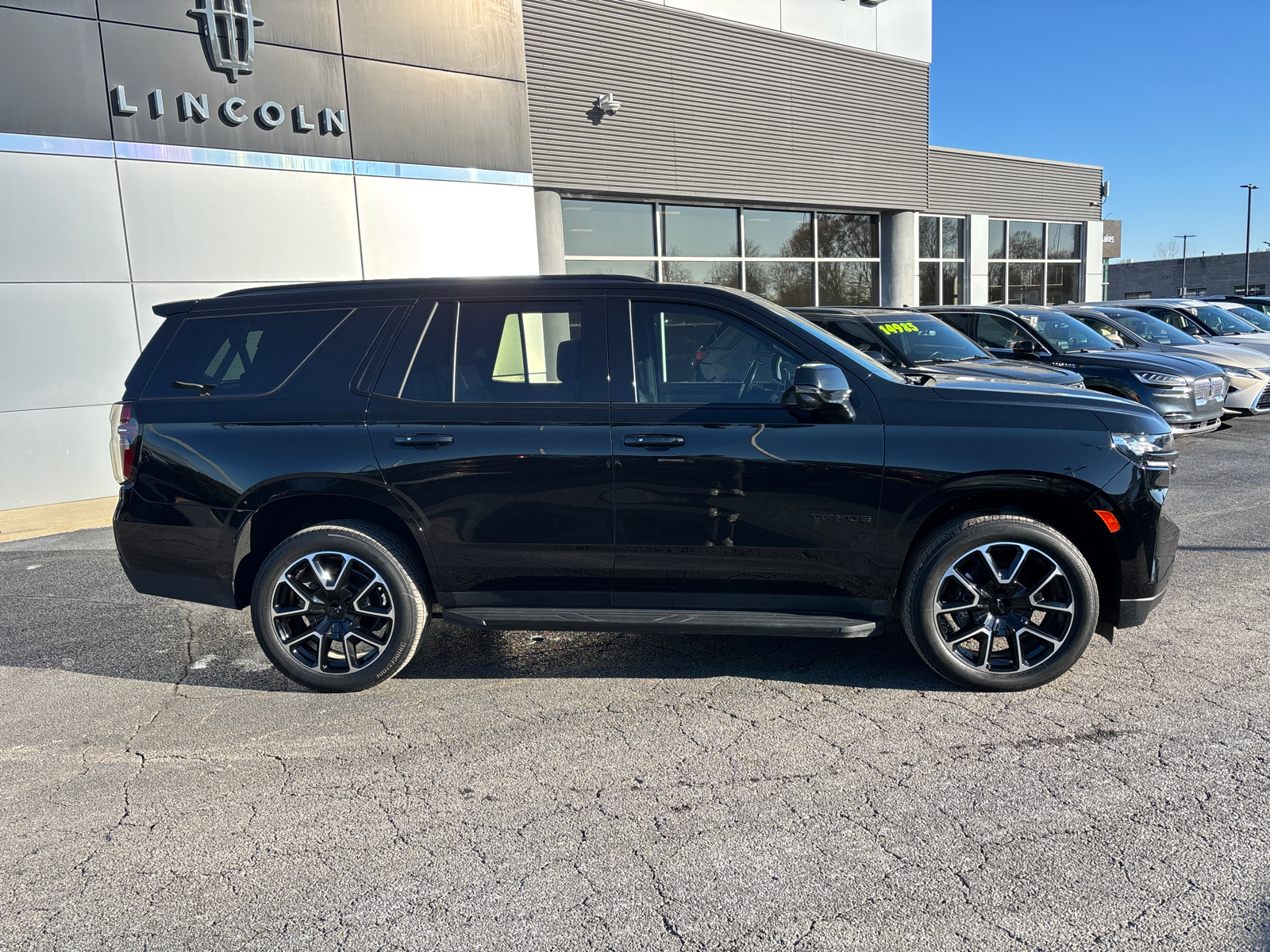 2021 Chevrolet Tahoe RST 8