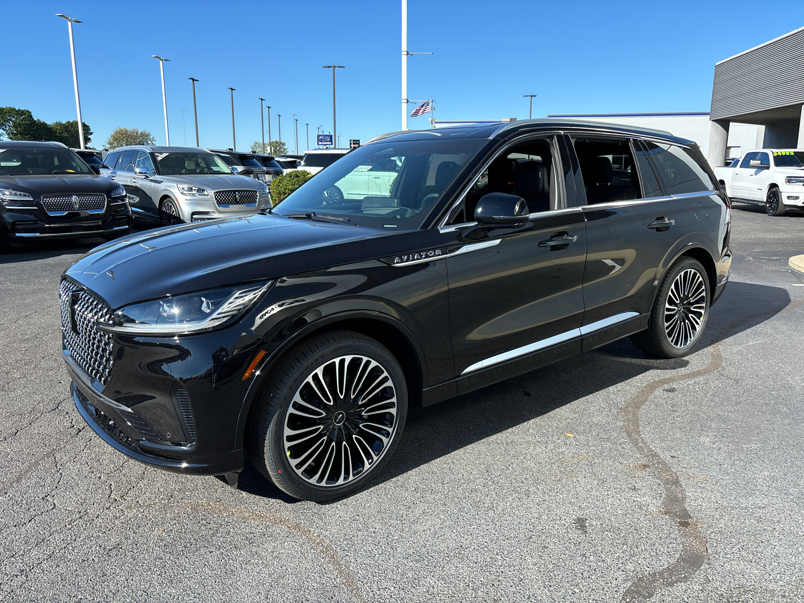 2025 Lincoln Aviator Black Label 3