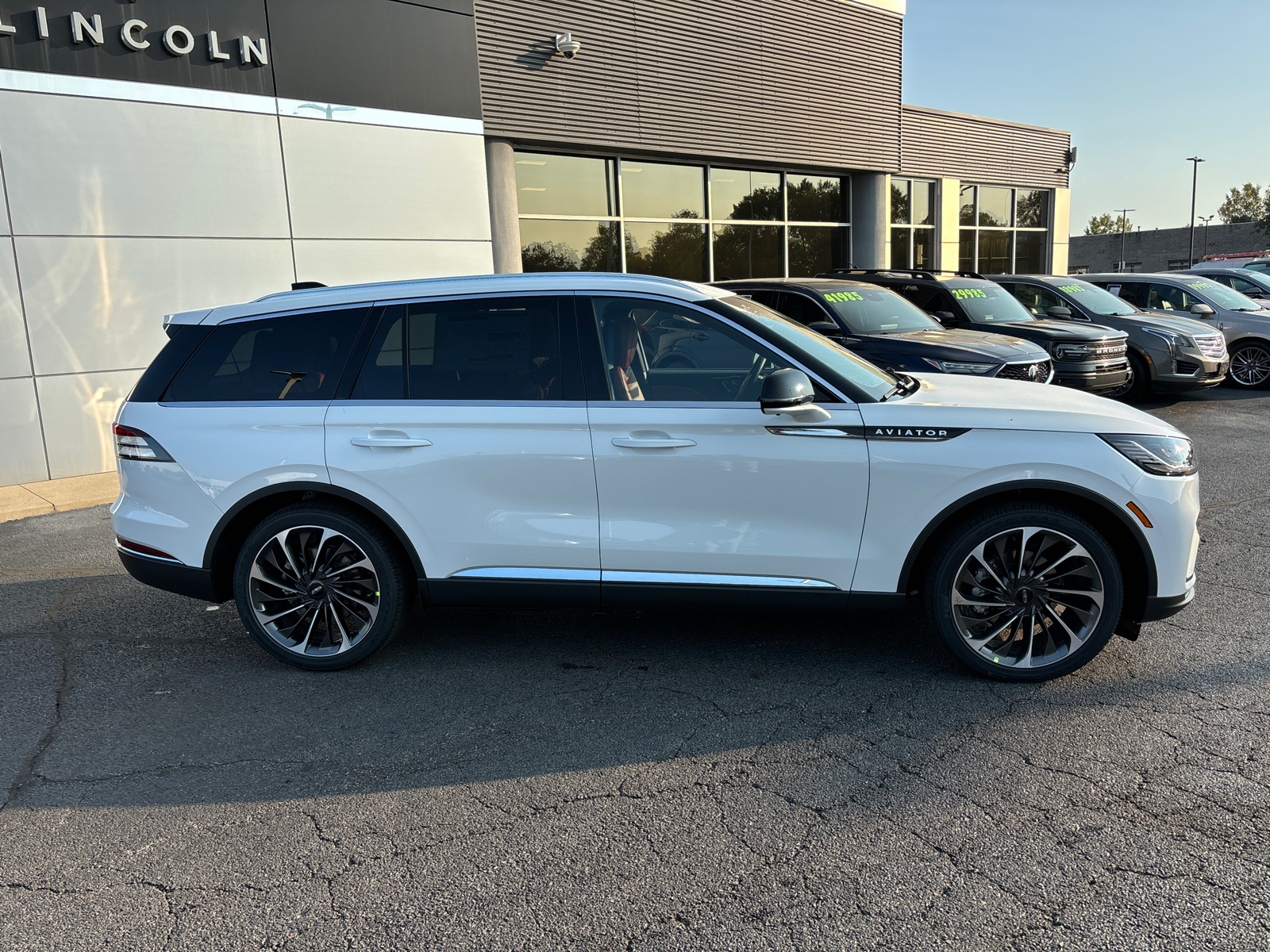 2025 Lincoln Aviator Reserve 8