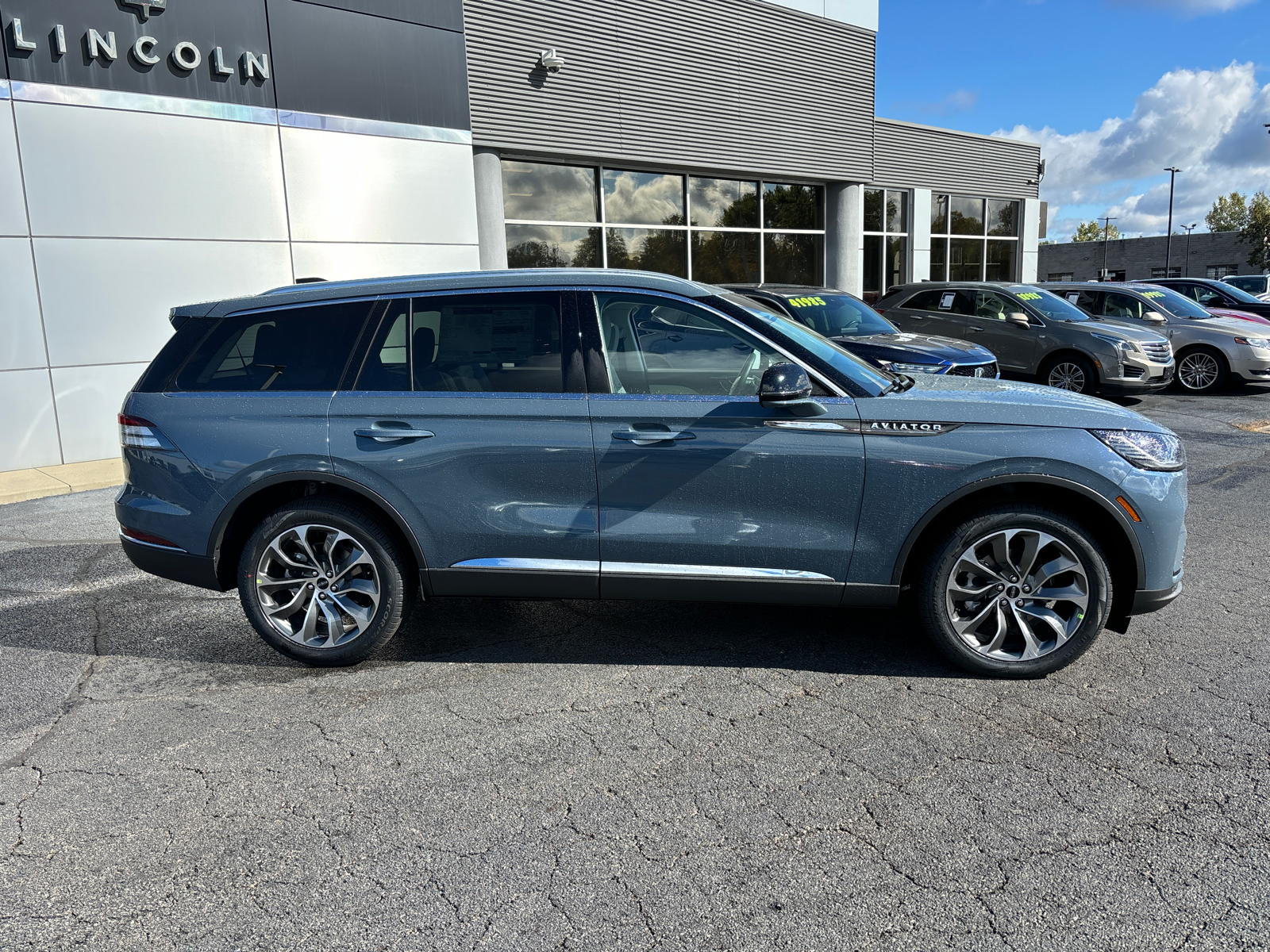 2025 Lincoln Aviator Reserve 8