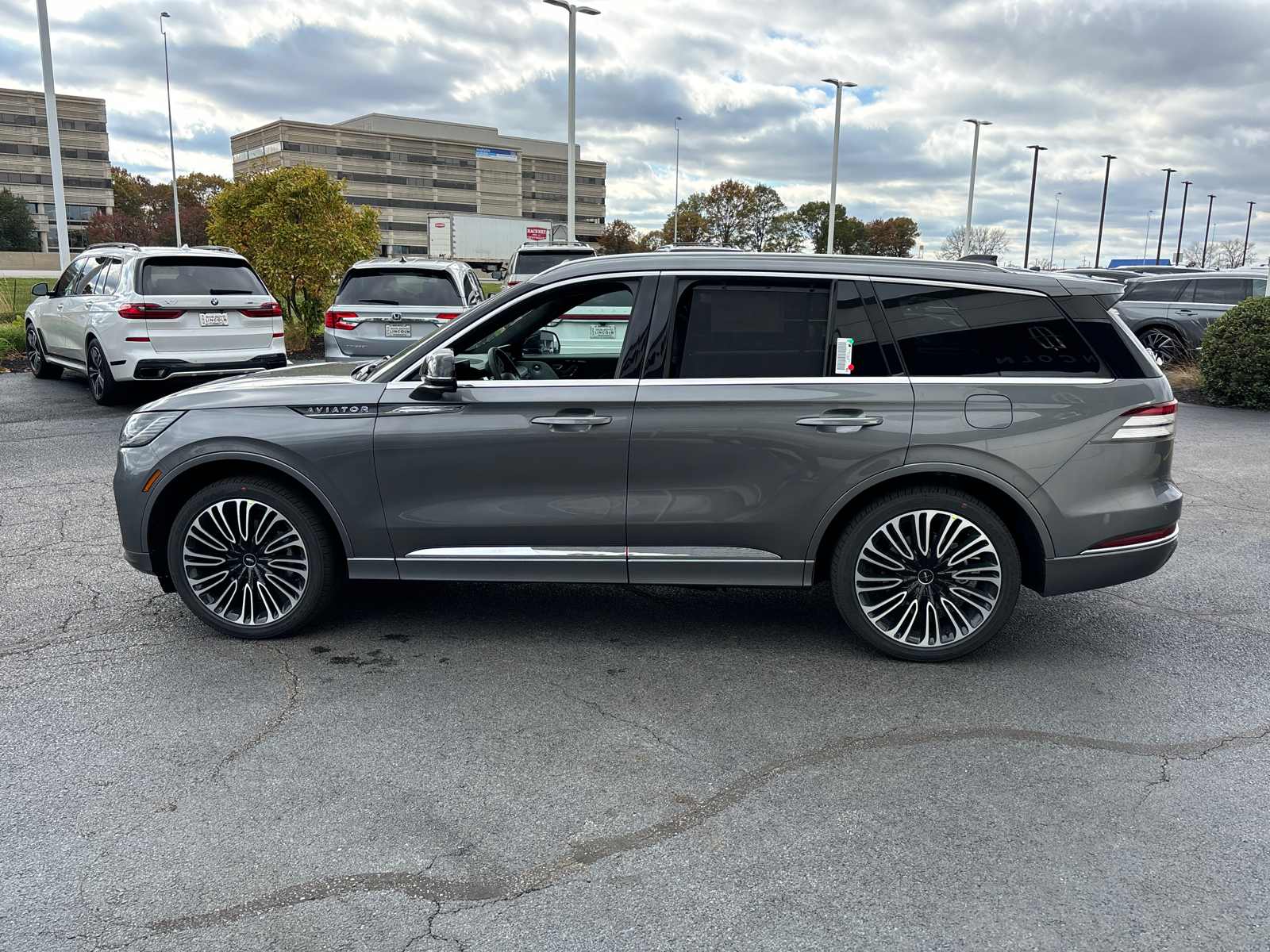 2025 Lincoln Aviator Black Label 4