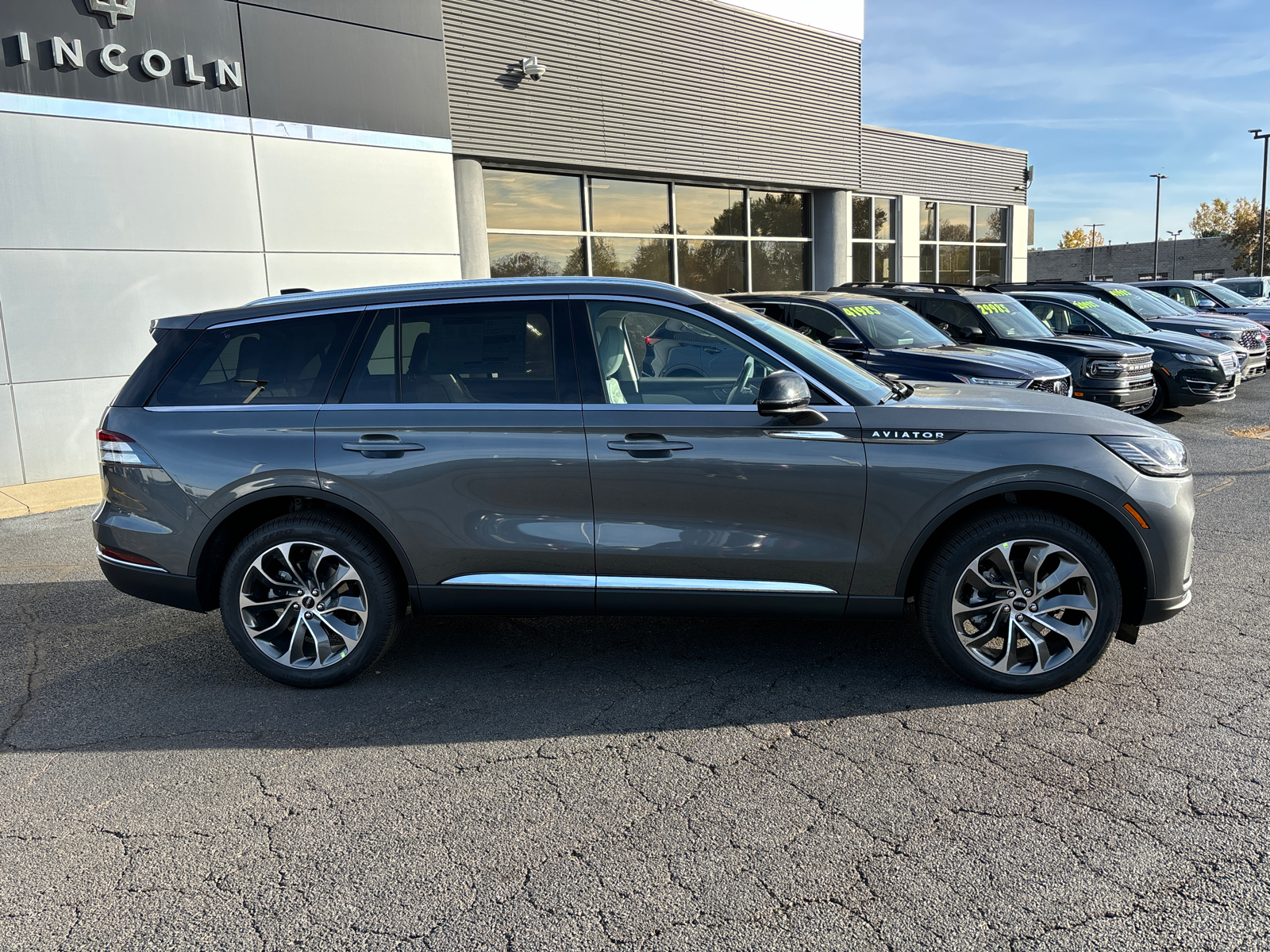 2025 Lincoln Aviator Reserve 8