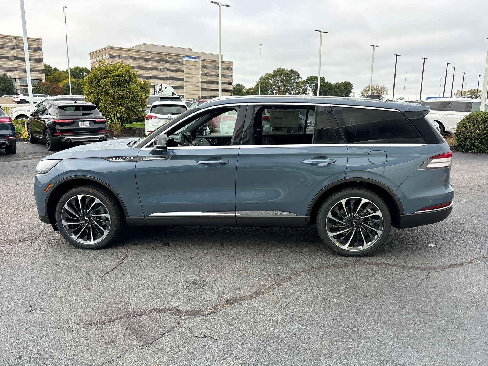 2025 Lincoln Aviator Reserve 4