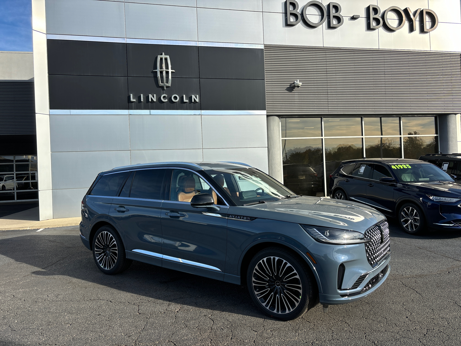 2025 Lincoln Aviator Black Label 1