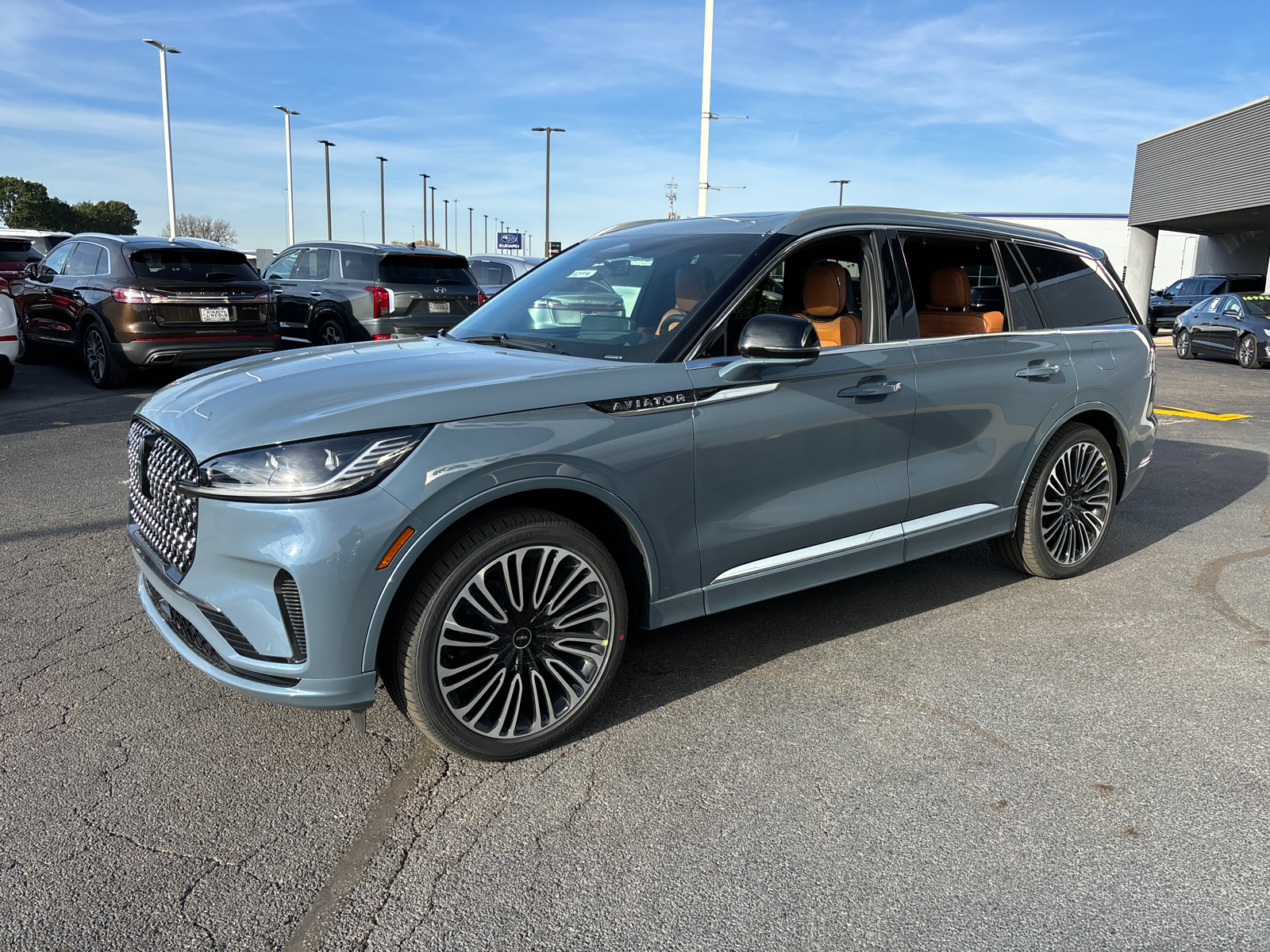 2025 Lincoln Aviator Black Label 3