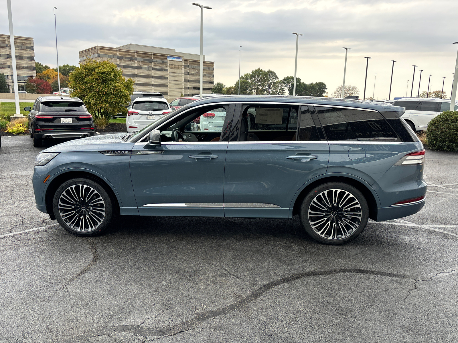 2025 Lincoln Aviator Black Label 4