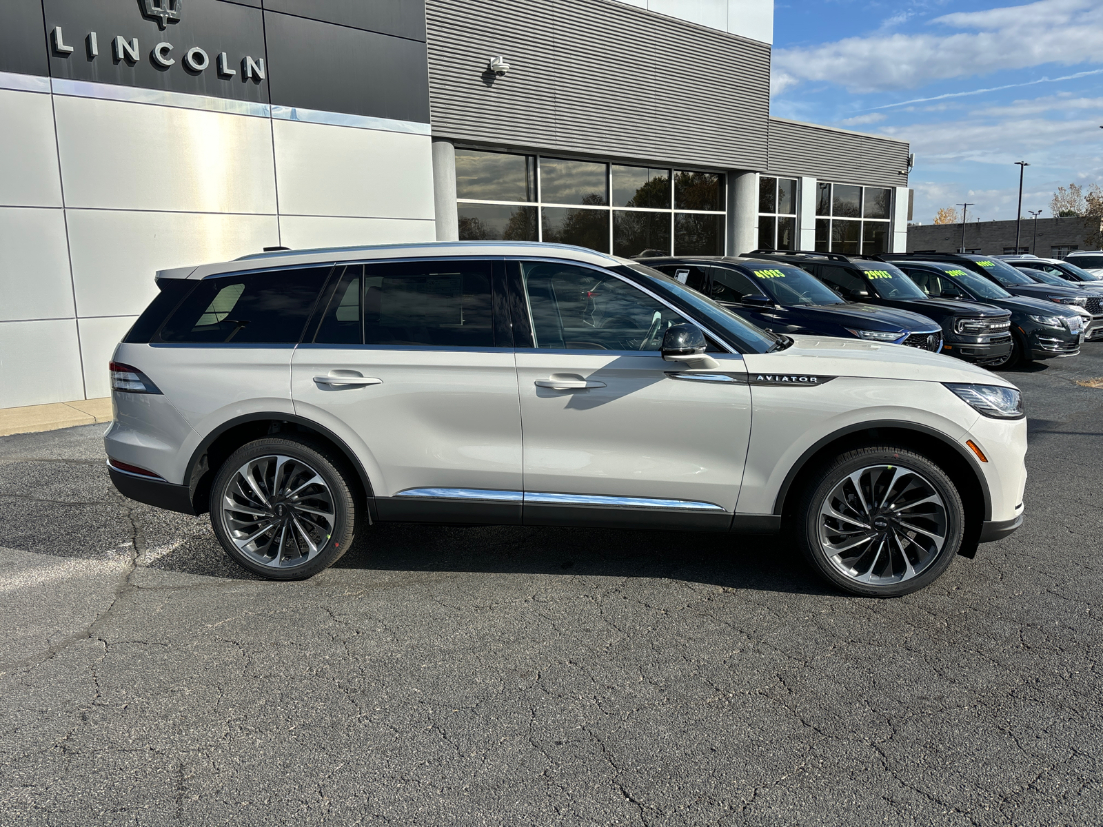 2025 Lincoln Aviator Reserve 8