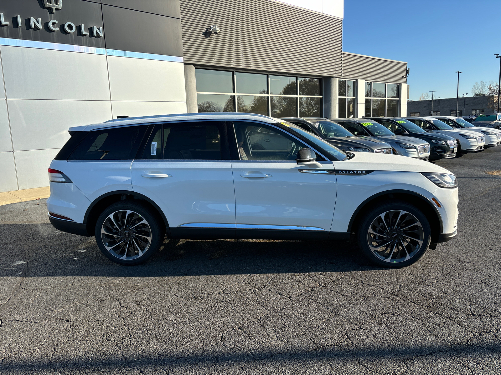 2025 Lincoln Aviator Reserve 8