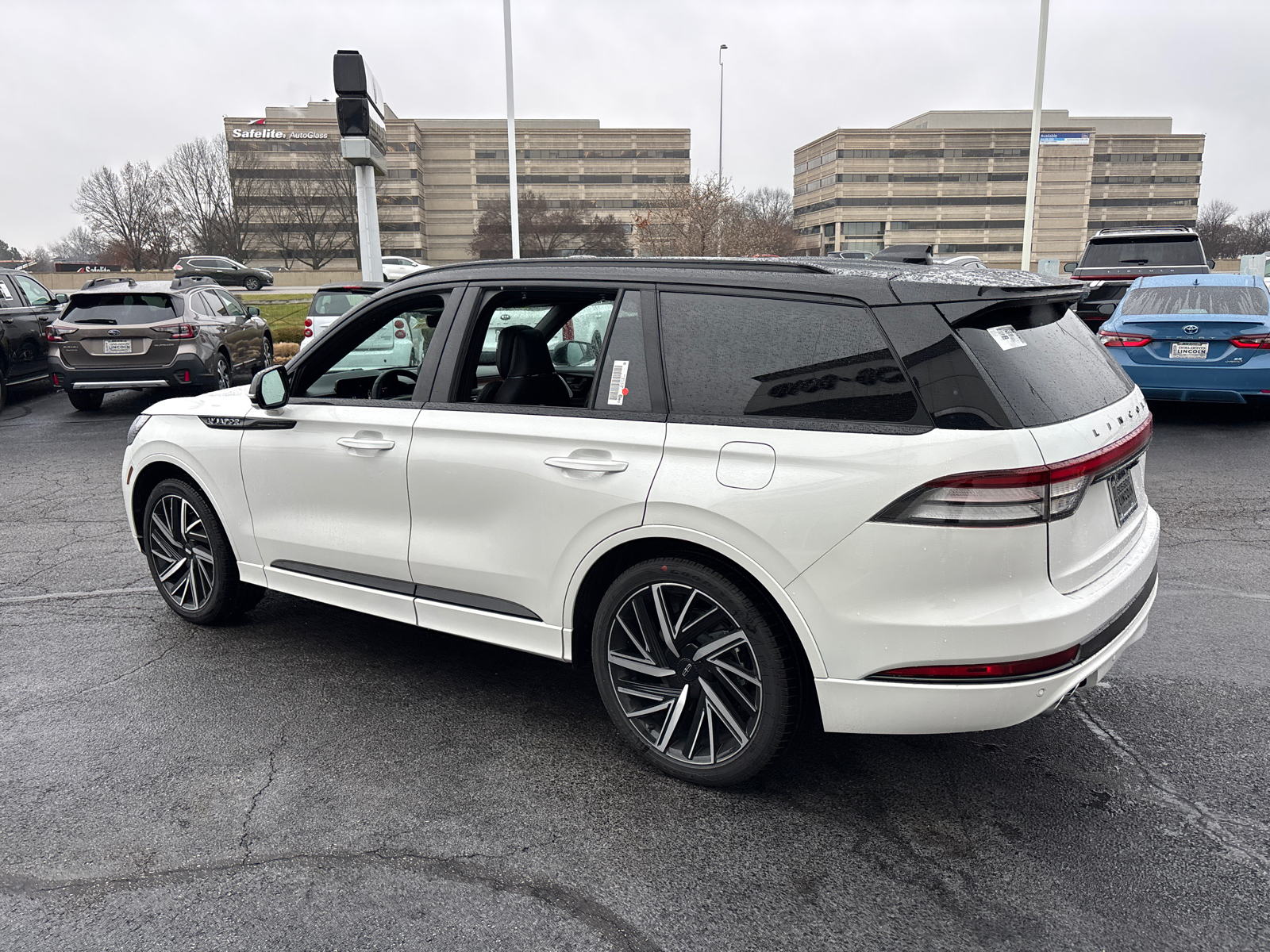 2025 Lincoln Aviator Black Label 5