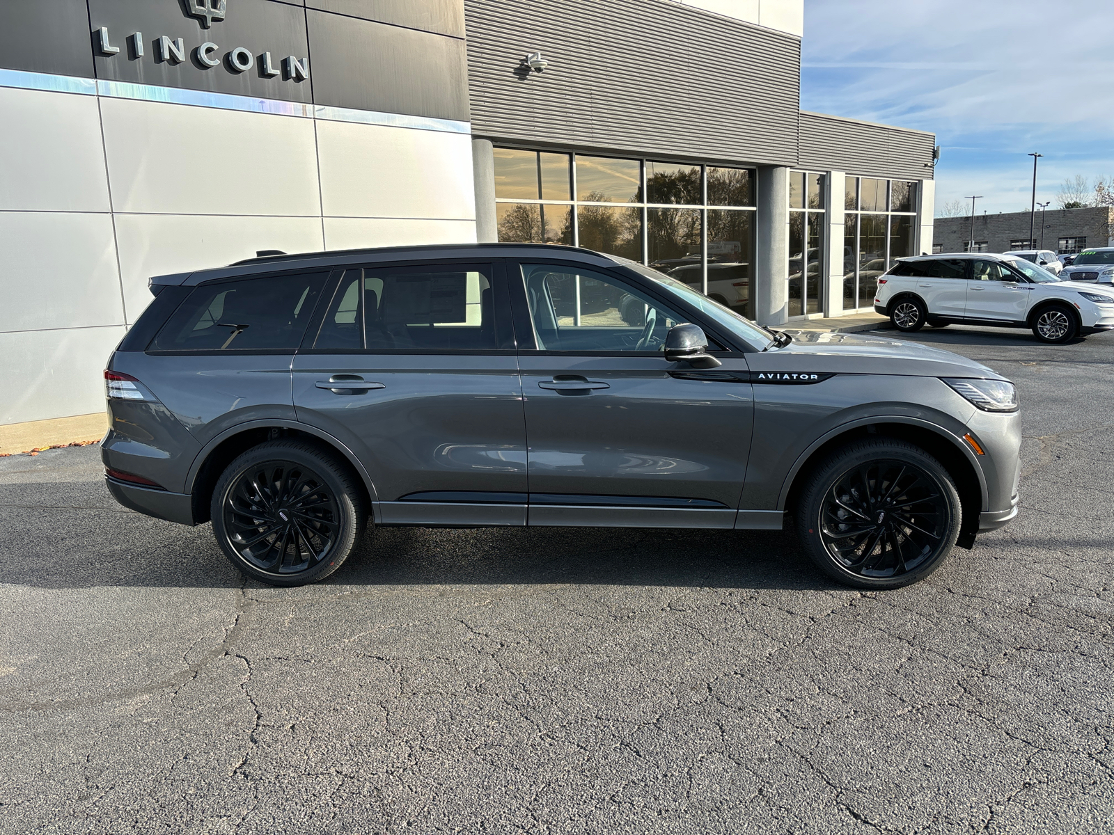 2025 Lincoln Aviator Reserve 8