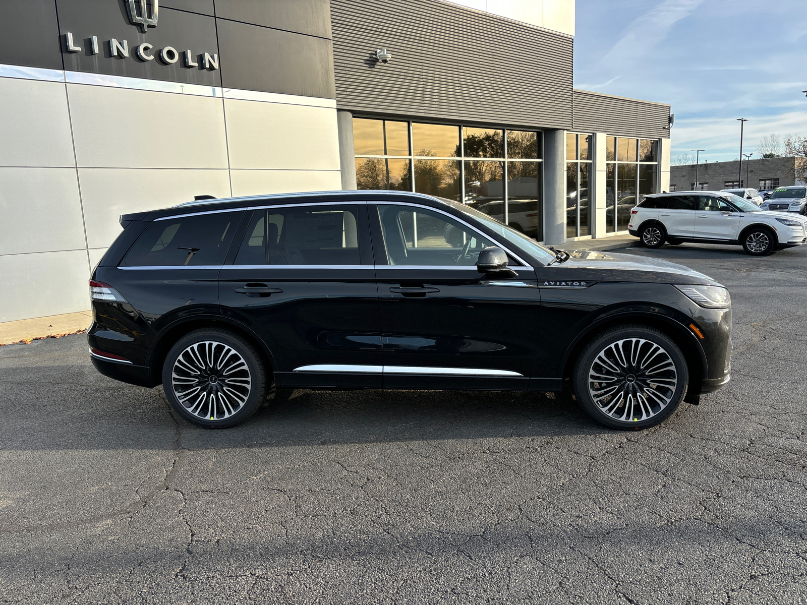 2025 Lincoln Aviator Black Label 8