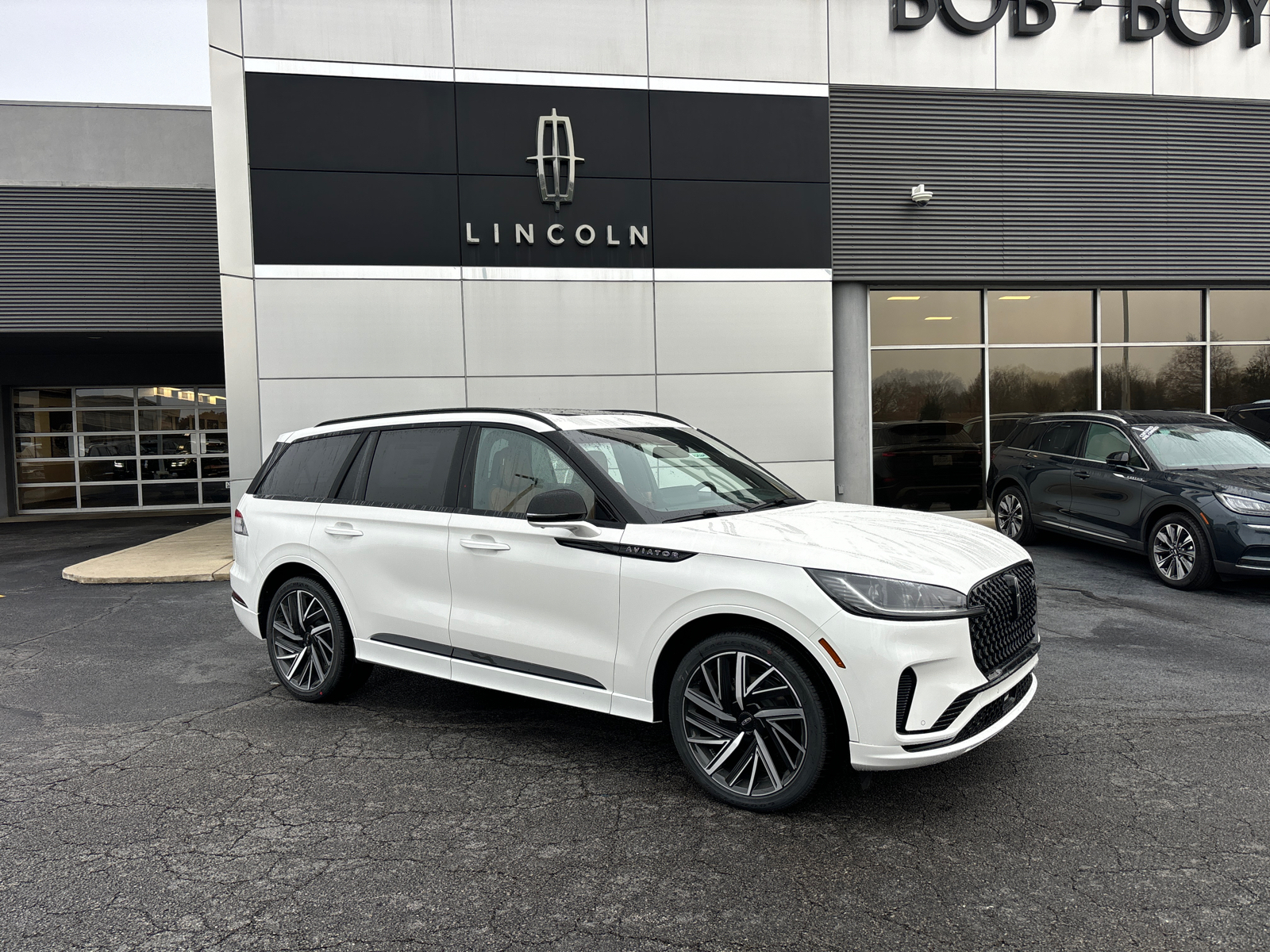 2025 Lincoln Aviator Black Label 1