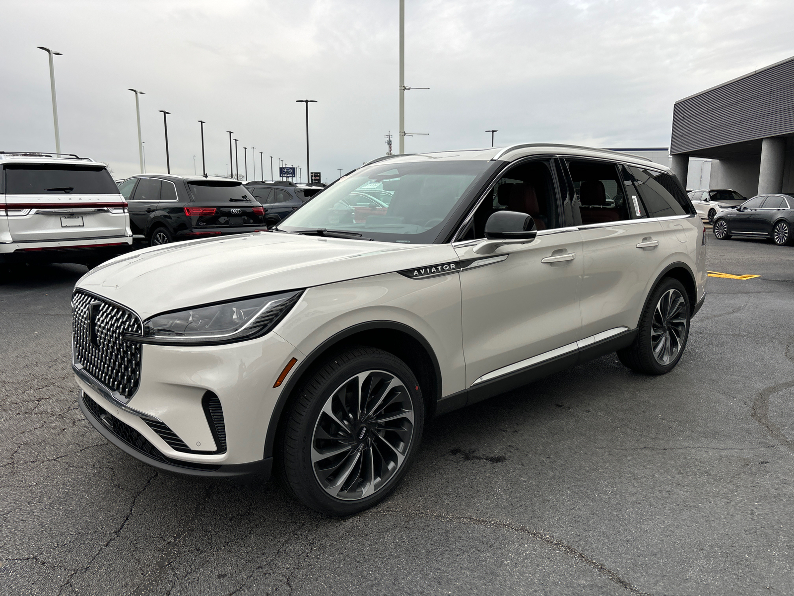 2025 Lincoln Aviator Reserve 3