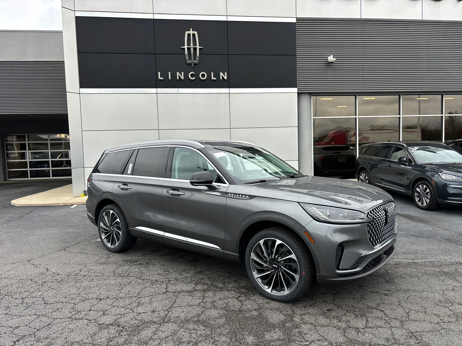 2025 Lincoln Aviator Reserve 1