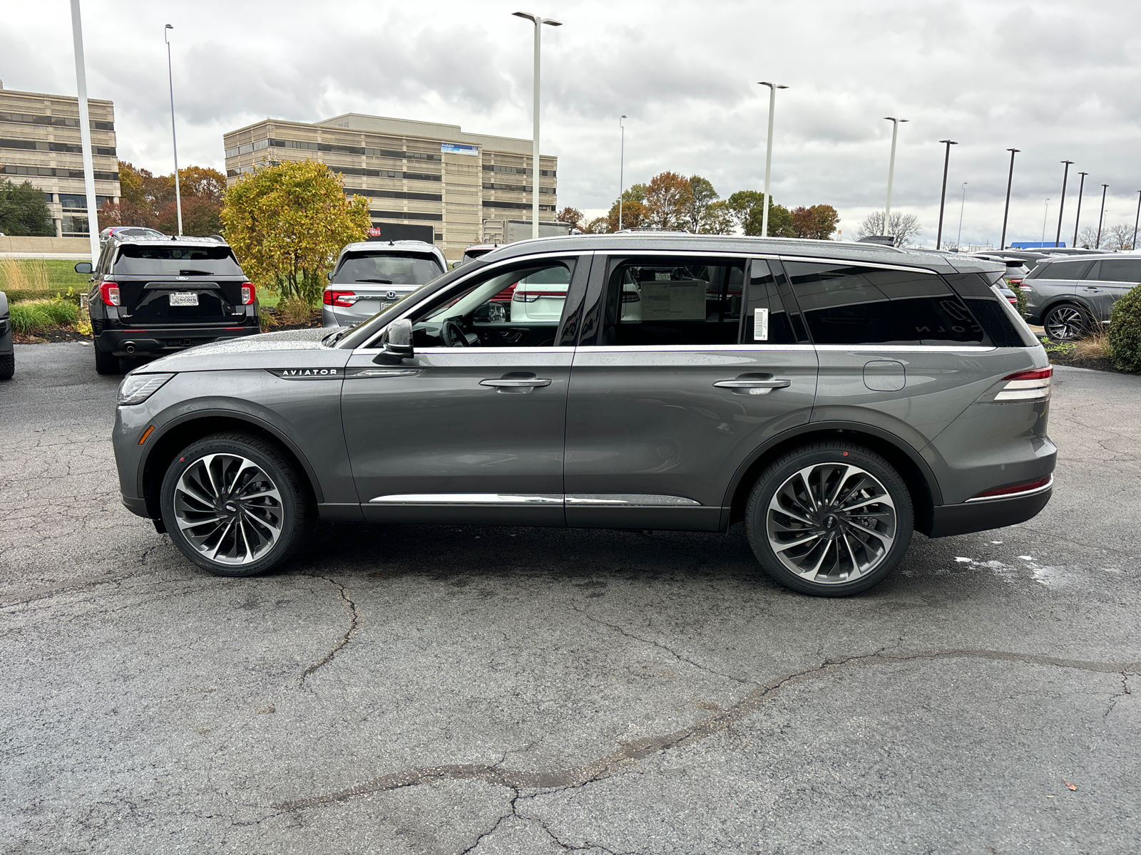 2025 Lincoln Aviator Reserve 4