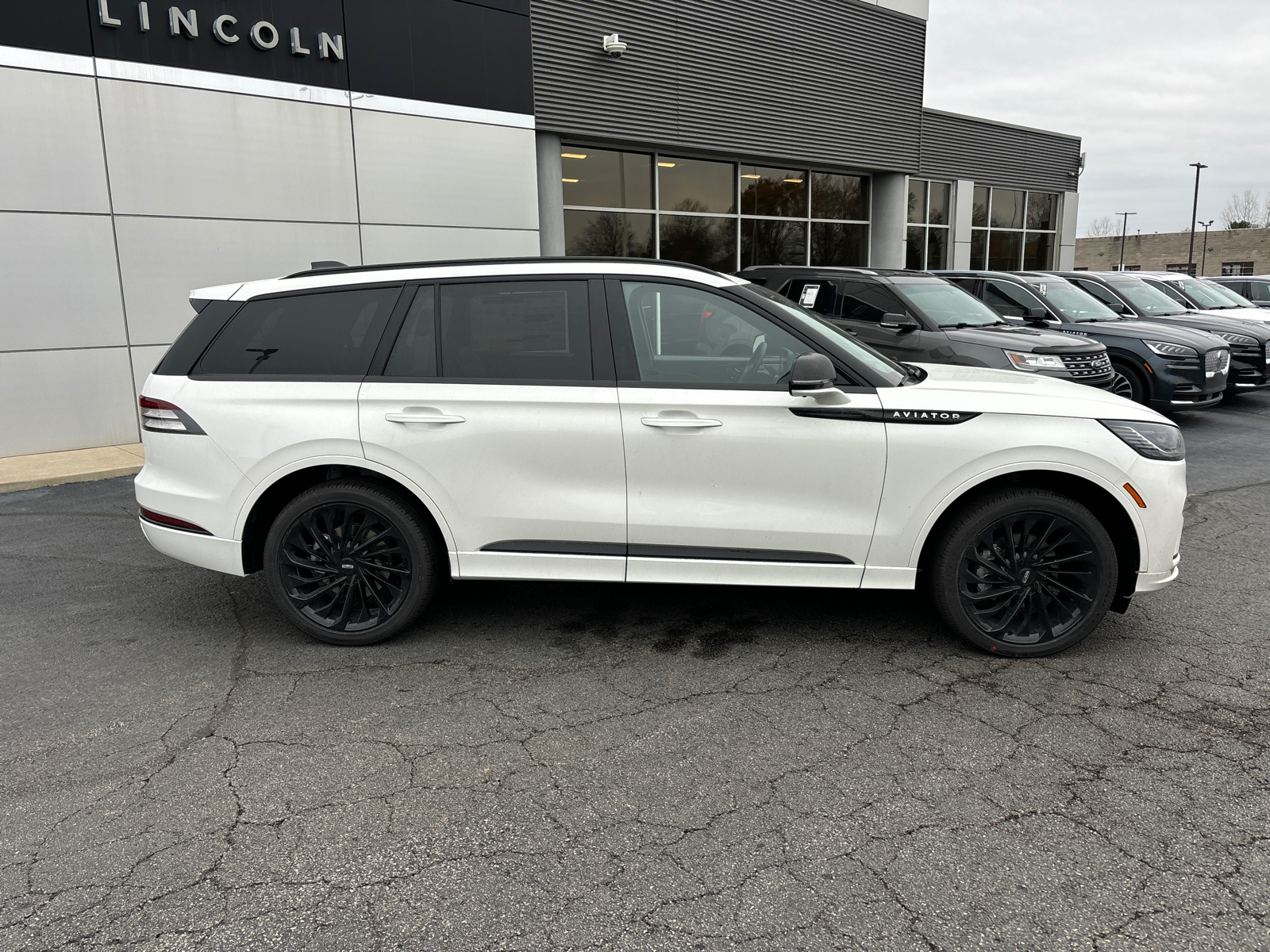 2025 Lincoln Aviator Reserve 8