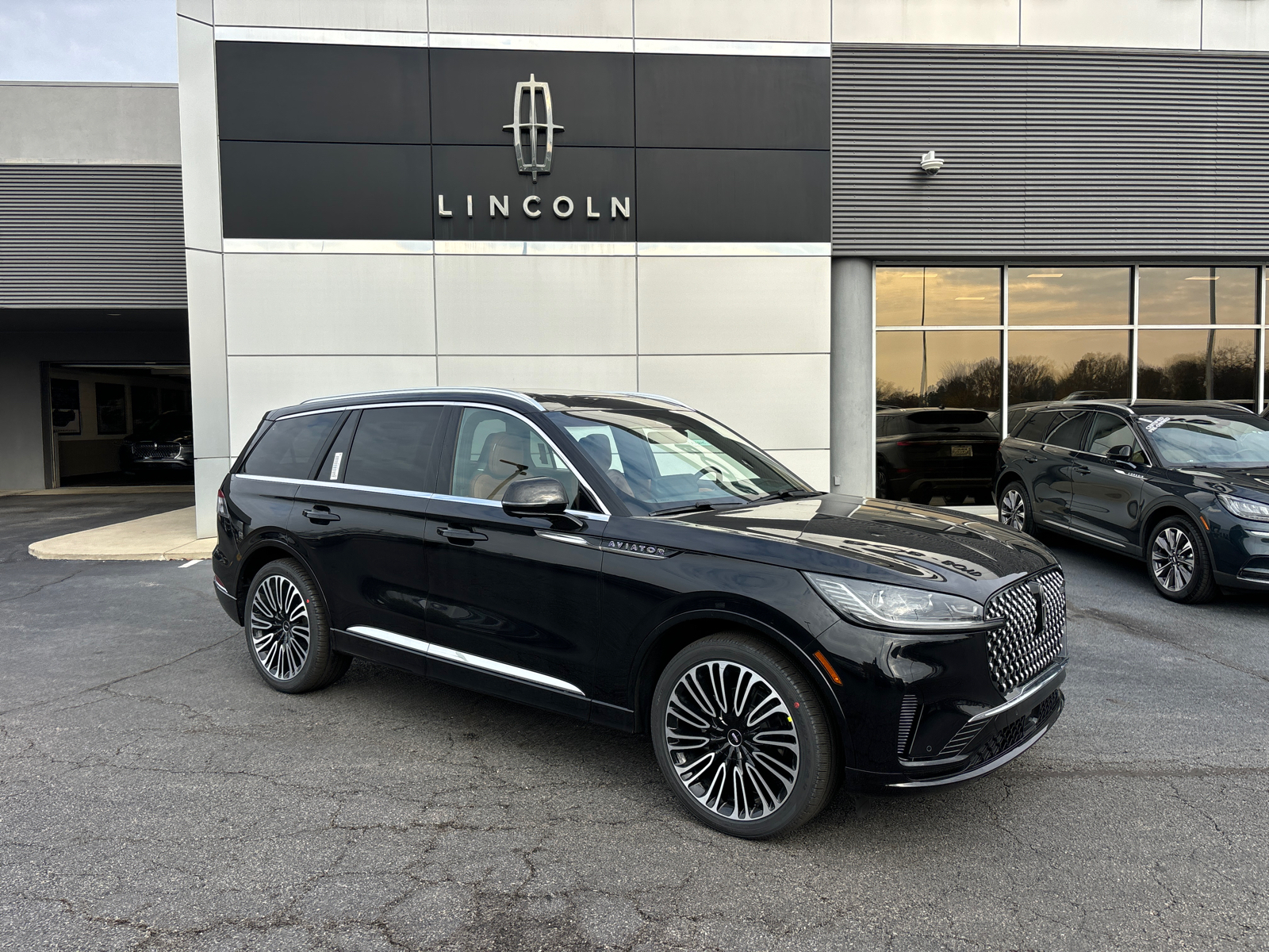 2025 Lincoln Aviator Black Label 1