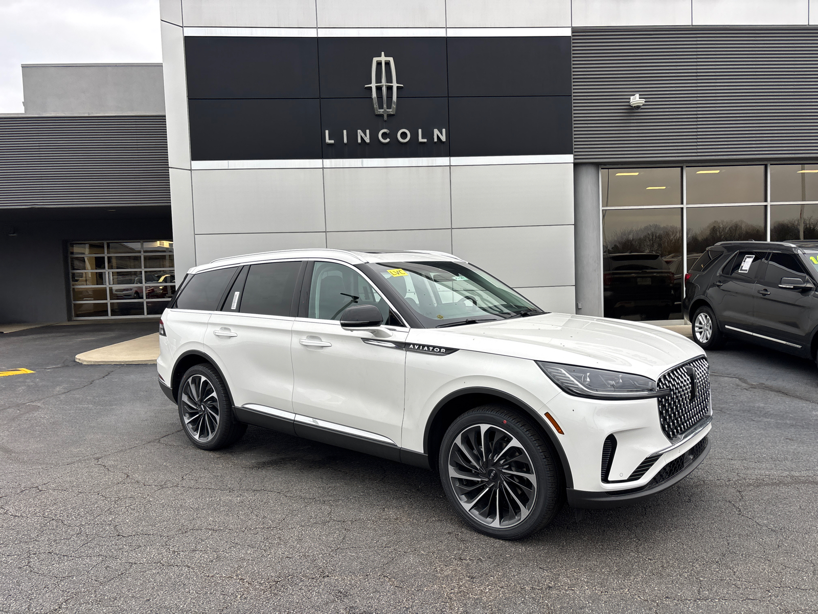 2025 Lincoln Aviator Reserve 1