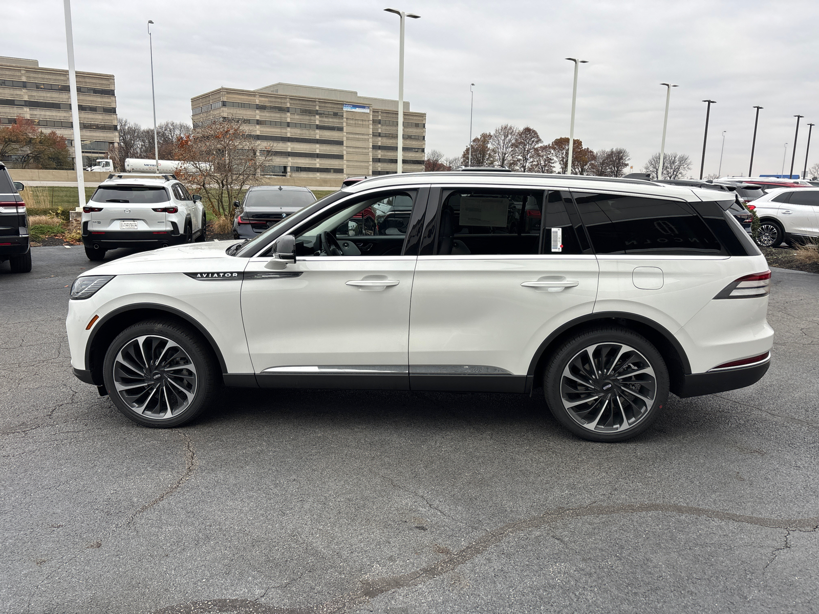 2025 Lincoln Aviator Reserve 4